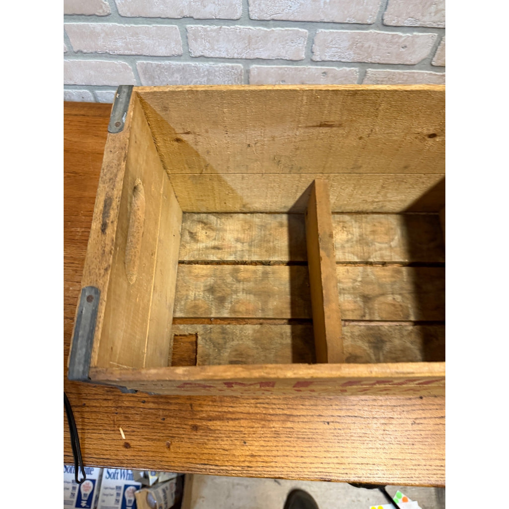 Vintage American Soda Water CO. Wooden Crate Milwaukee, WI Circa 1950.