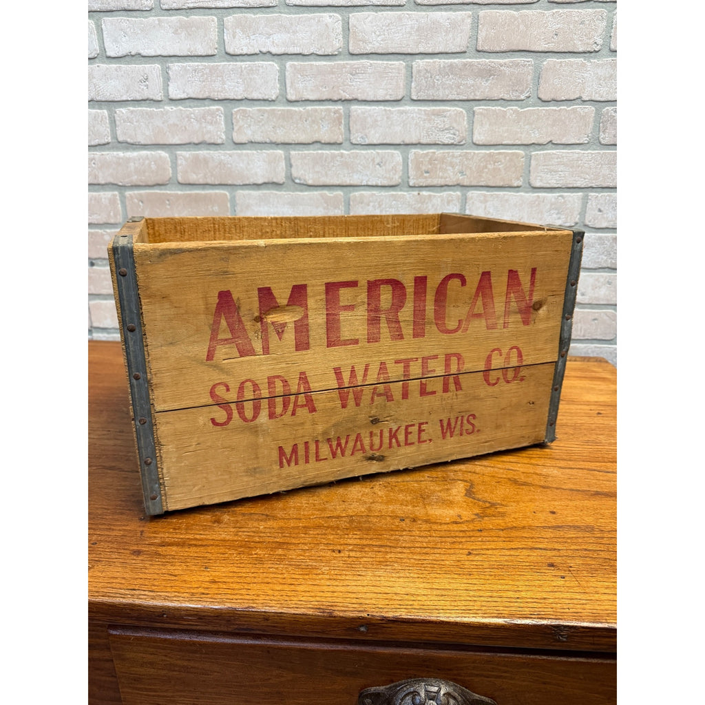 Vintage American Soda Water CO. Wooden Crate Milwaukee, WI Circa 1950.