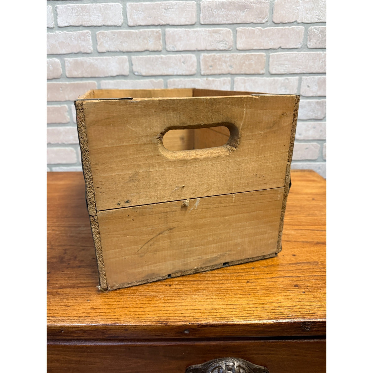 Vintage American Soda Water CO. Wooden Crate Milwaukee, WI Circa 1950.