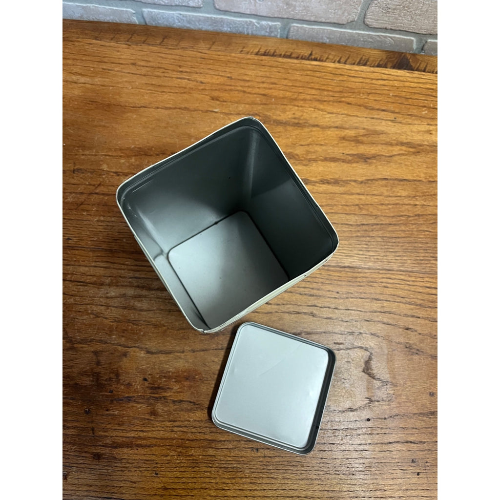 Vintage Nabisco Premium Saltine Crackers Tin Canister Kitchen Advertising Large