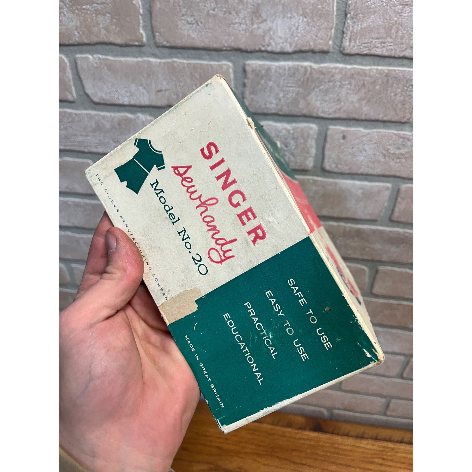 Singer No. 20 Beige Sewhandy Vintage Child's Sewing Machine & Original Box