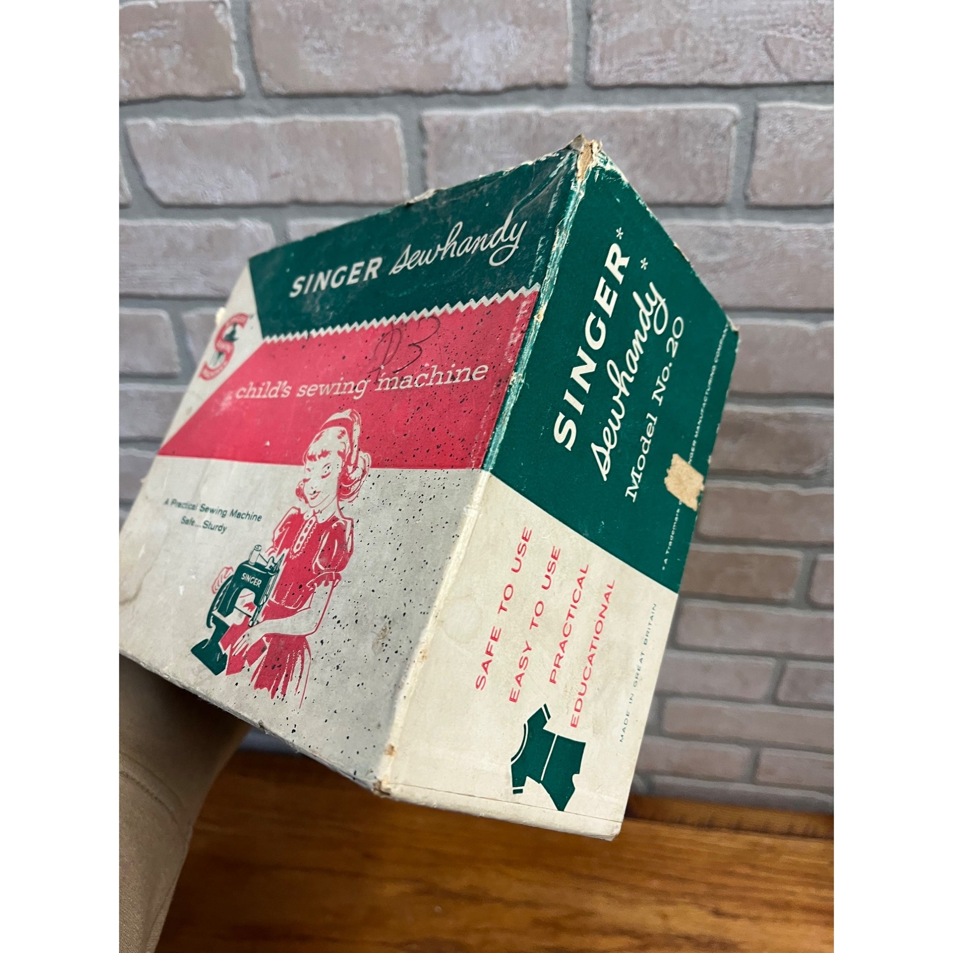 Singer No. 20 Beige Sewhandy Vintage Child's Sewing Machine & Original Box