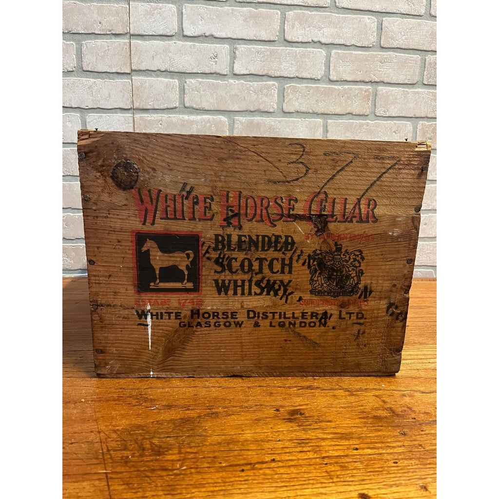 Vintage White Horse Cellar Blended Scotch Whisky Wooden Crate Box Scotland