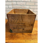 Vintage White Horse Cellar Blended Scotch Whisky Wooden Crate Box Scotland