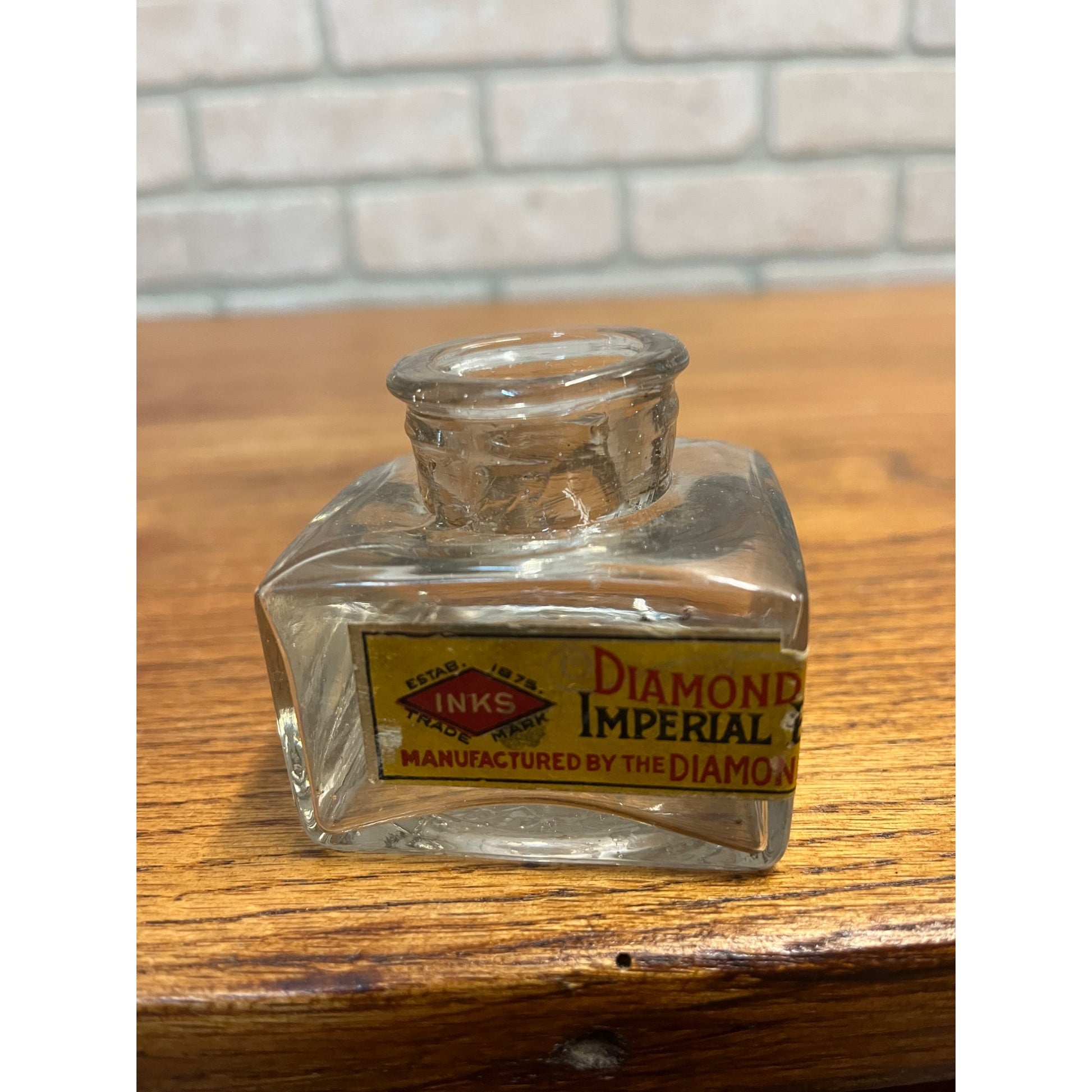 Antique Vintage Glass Ink Well Bottle Diamond Ink Co. Milwaukee w/ Label