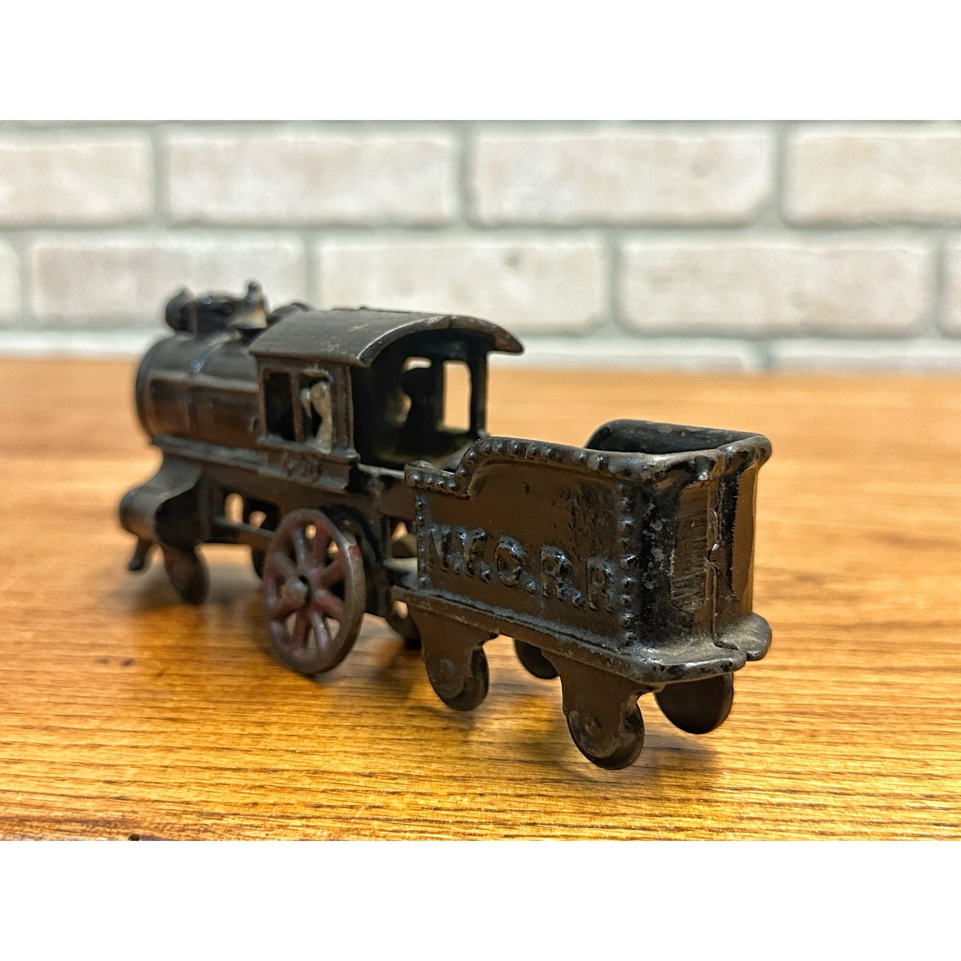 Antique Hubley #400 New York Central Railroad Cast Iron Train Locomotive Toy