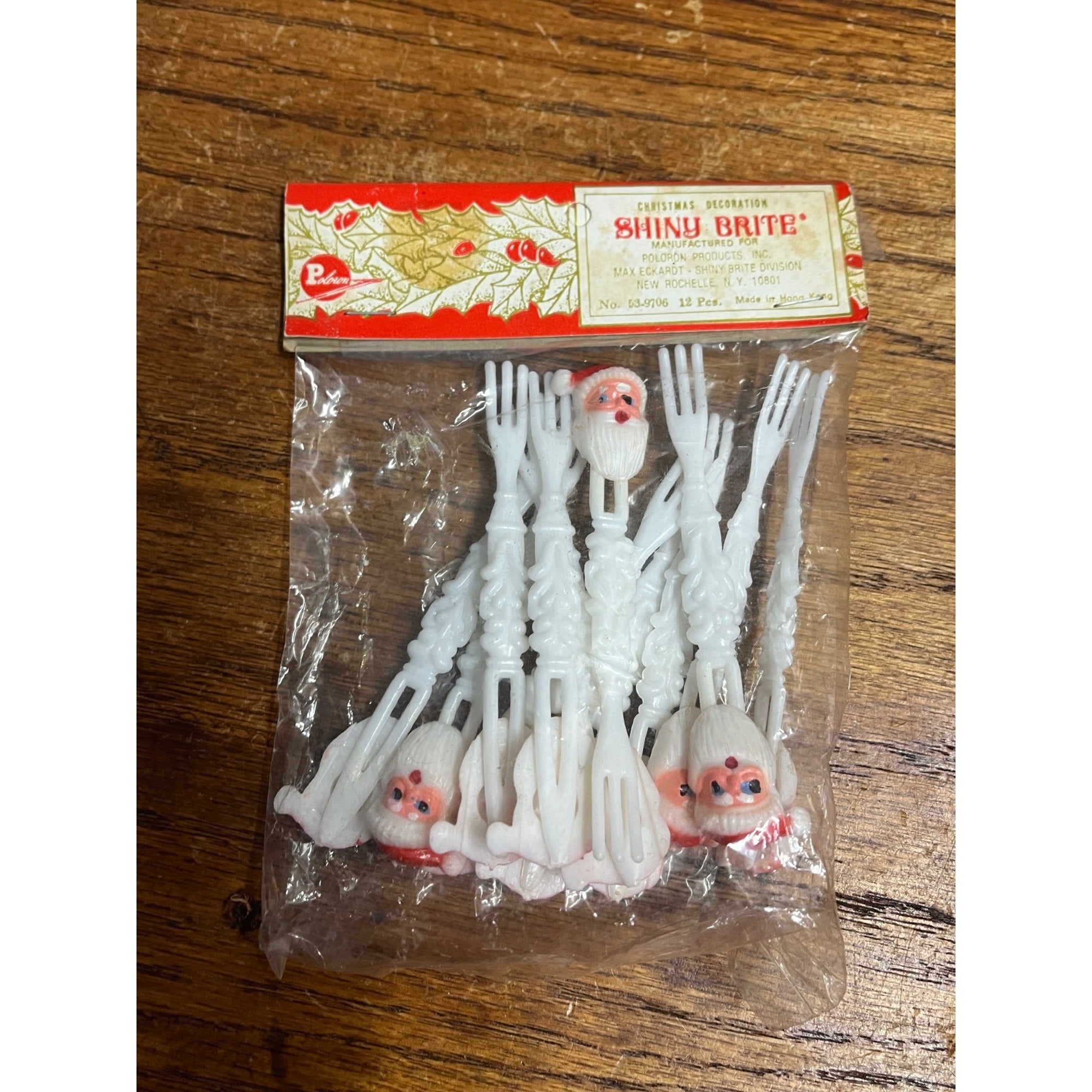 VINTAGE SHINY BRITE SANTA CLAUS COCKTAIL FORKS PLASTIC IN ORIGINAL PACKAGING