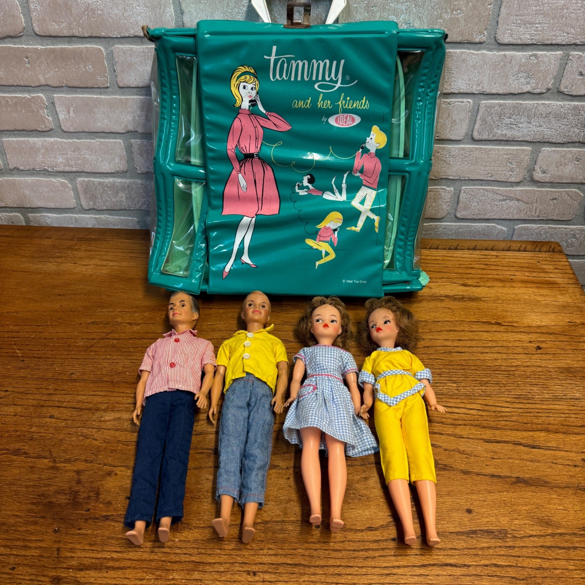 Vintage Tammy Ideal Toys Doll Lot W/ Clothes and Carry Case