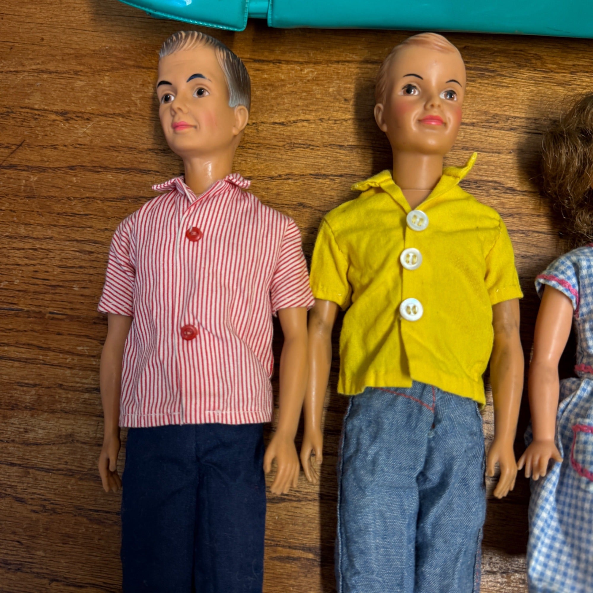 Vintage Tammy Ideal Toys Doll Lot W/ Clothes and Carry Case