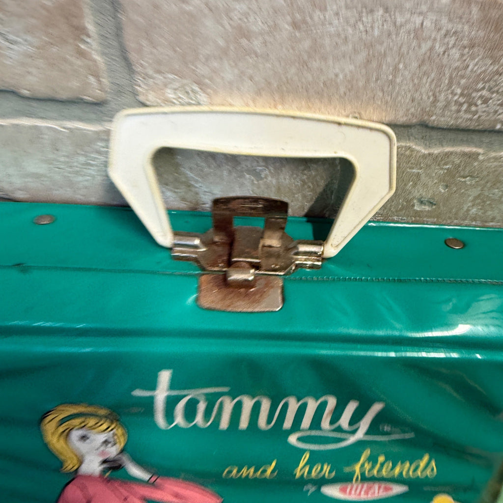 Vintage Tammy Ideal Toys Doll Lot W/ Clothes and Carry Case