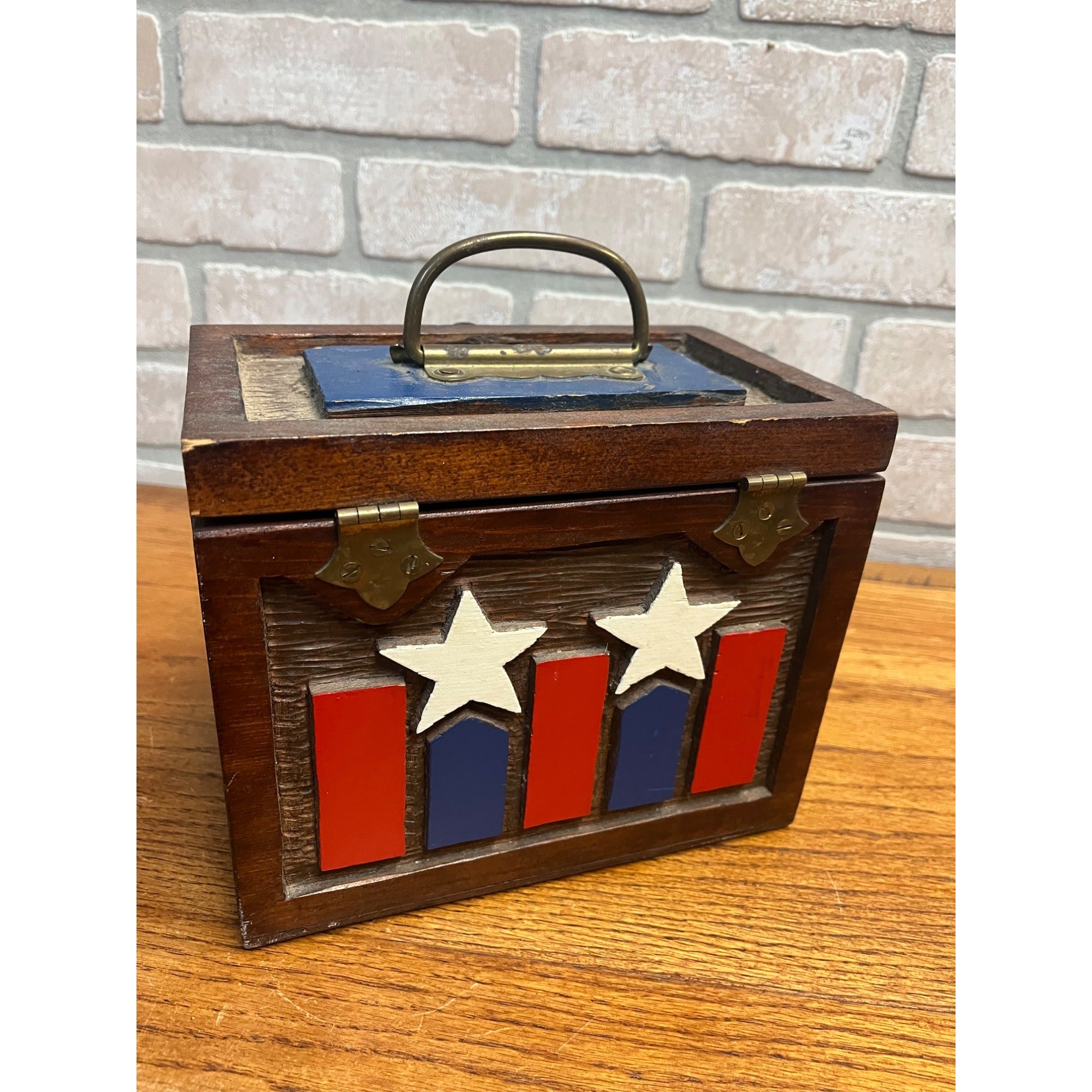 Vintage 1940s WWII Patriotic Homefront Americana Wooden Carved Hinged Box