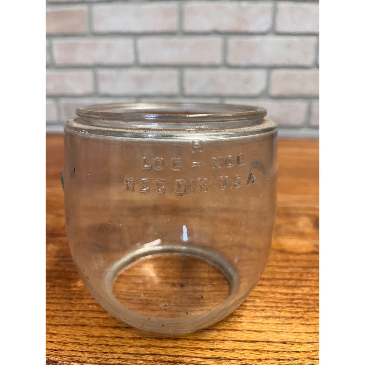 Vintage Dietz D-Lite NYClear Glass Lantern Globe H Loc-Nob Replacement Part