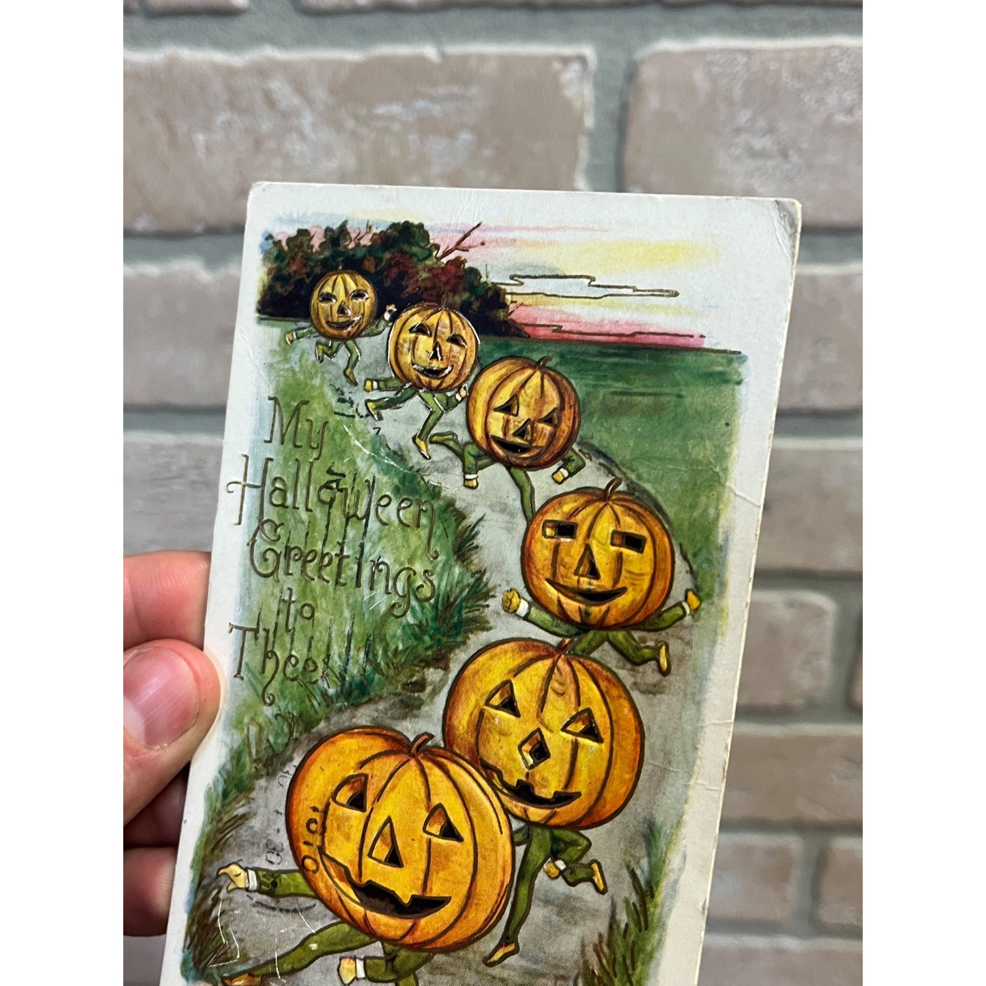 My HALLOWEEN Greeting to Thee Pumpkin JOL People Running 1910 Vintage Postcard