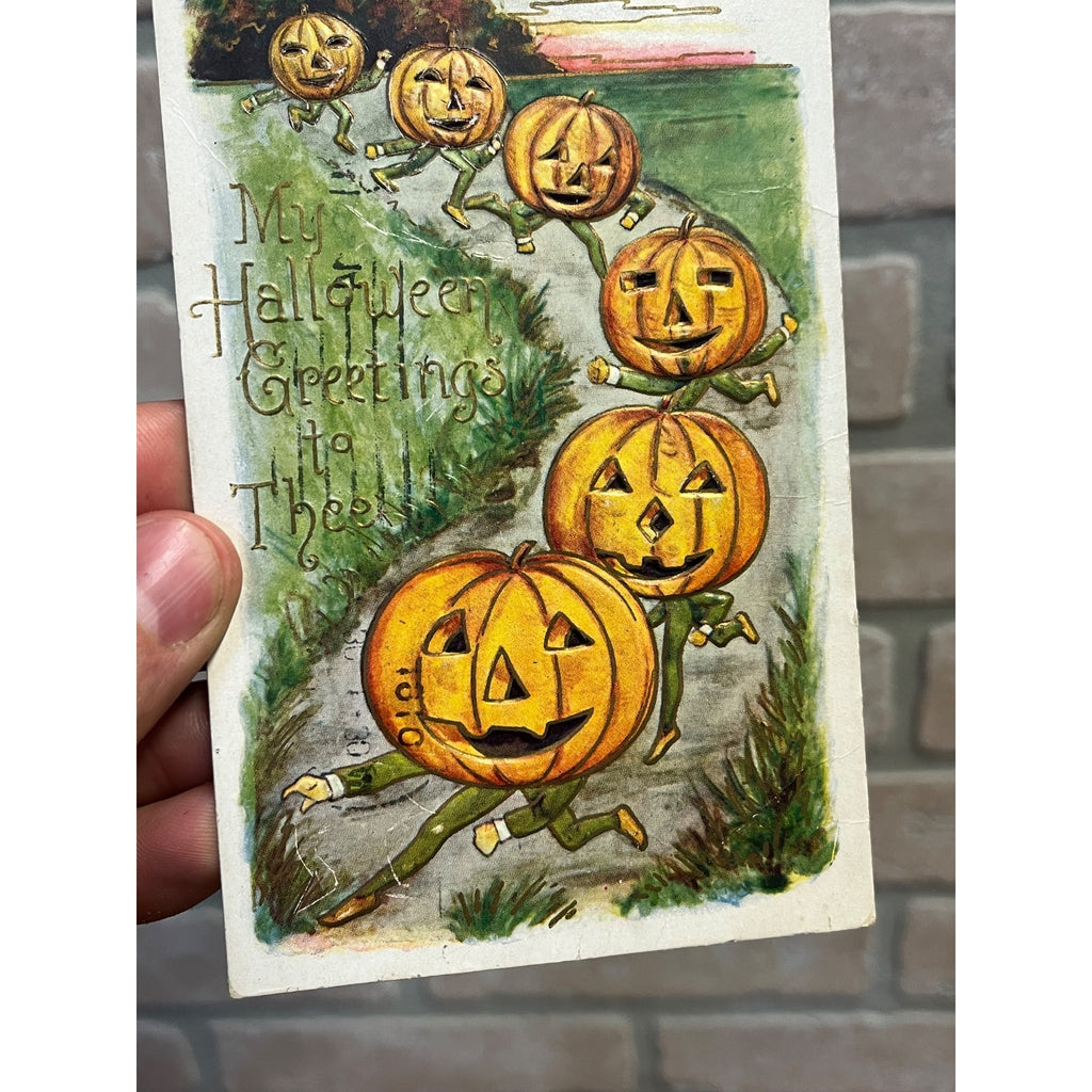 My HALLOWEEN Greeting to Thee Pumpkin JOL People Running 1910 Vintage Postcard