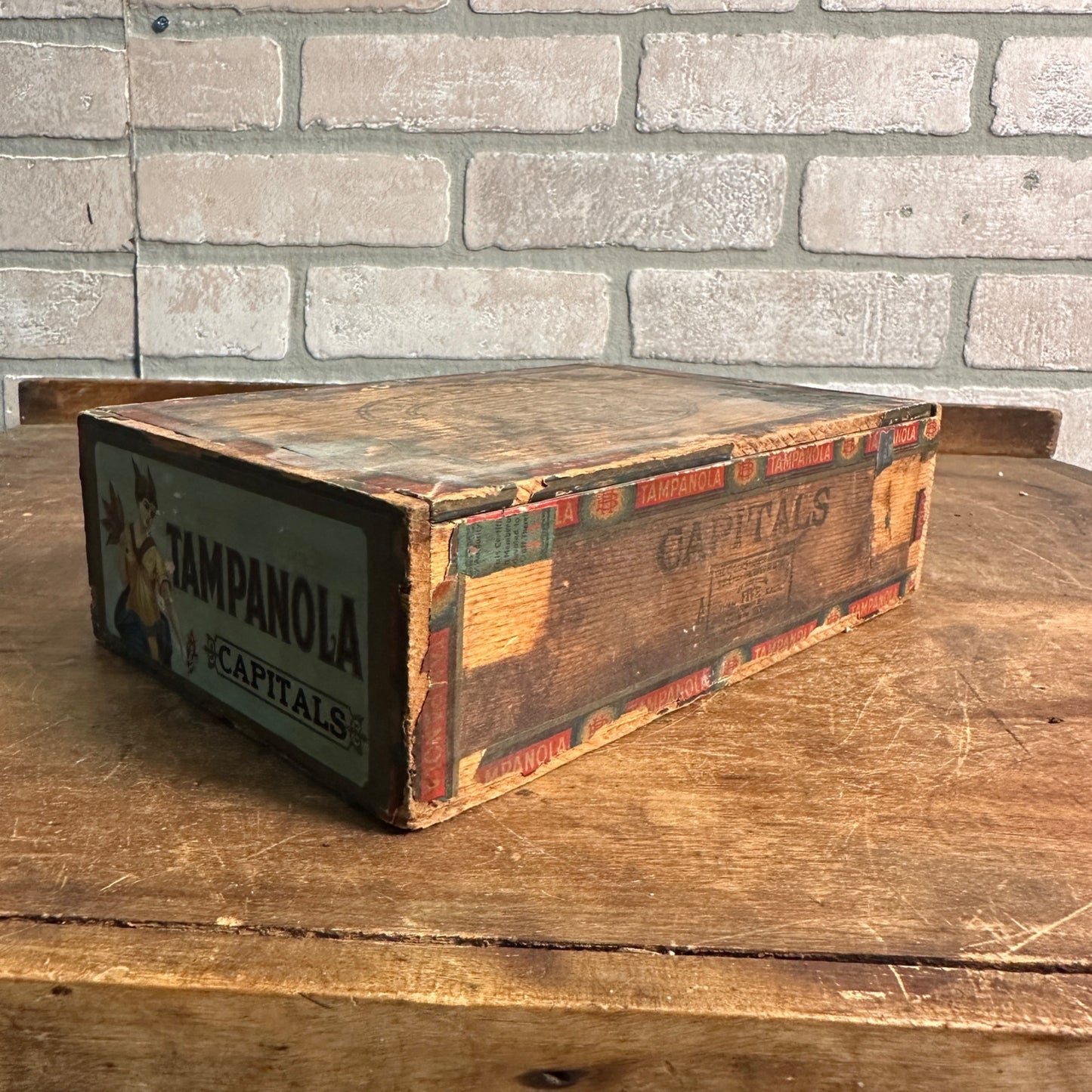 Vintage 1930sTampanola Cigar Co. Milwaukee Wis "Capitals Wooden Box Deco