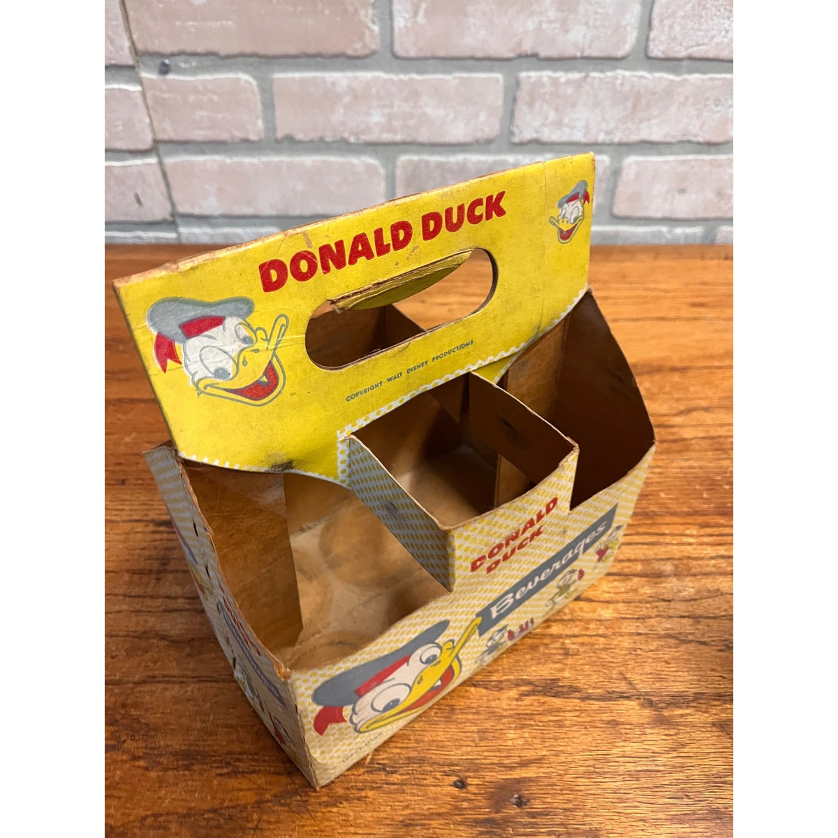 1950s Donald Duck Soda Beverages 6-Pack Carton Carrier Disney w/ 10oz Bottles