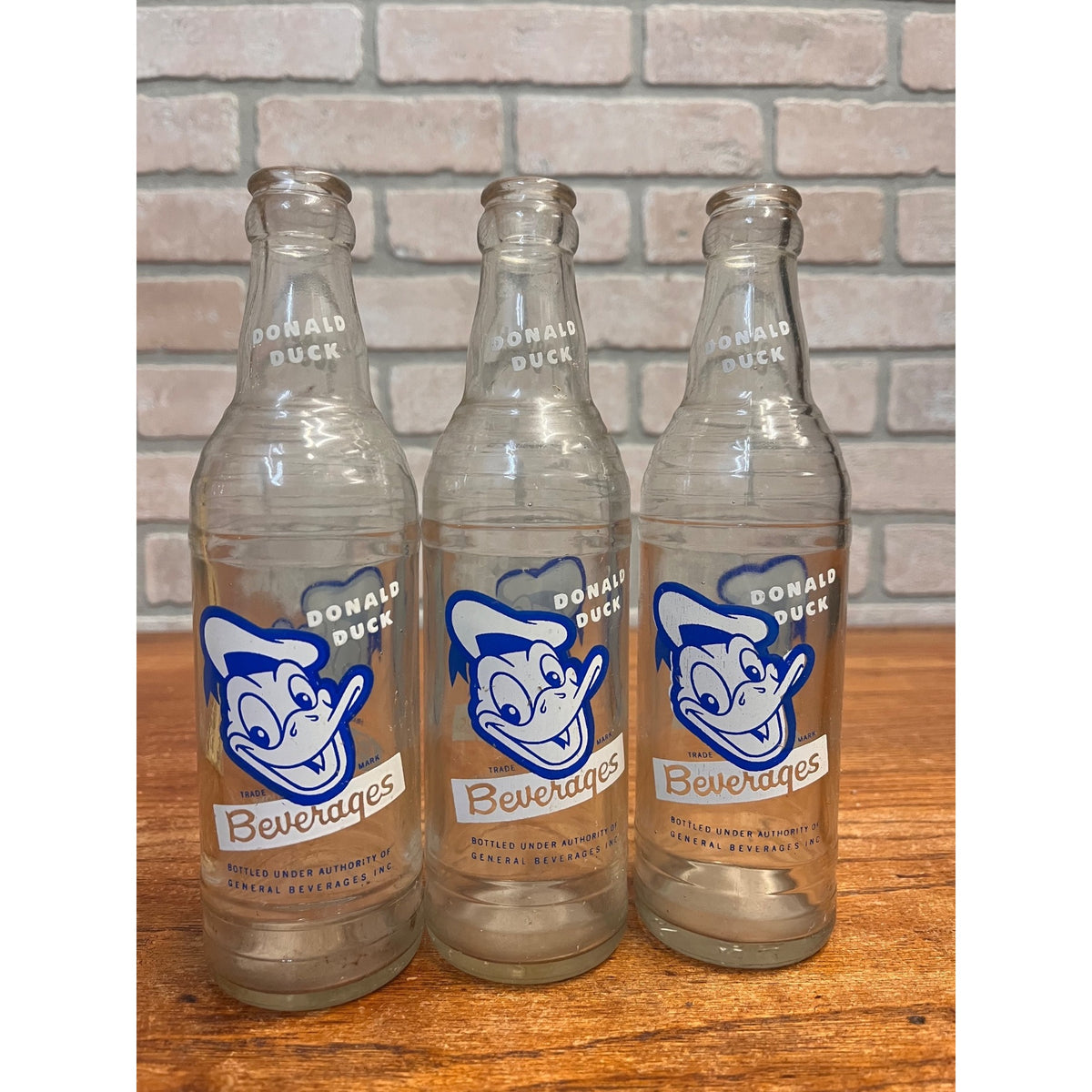 1950s Donald Duck Soda Beverages 6-Pack Carton Carrier Disney w/ 10oz Bottles