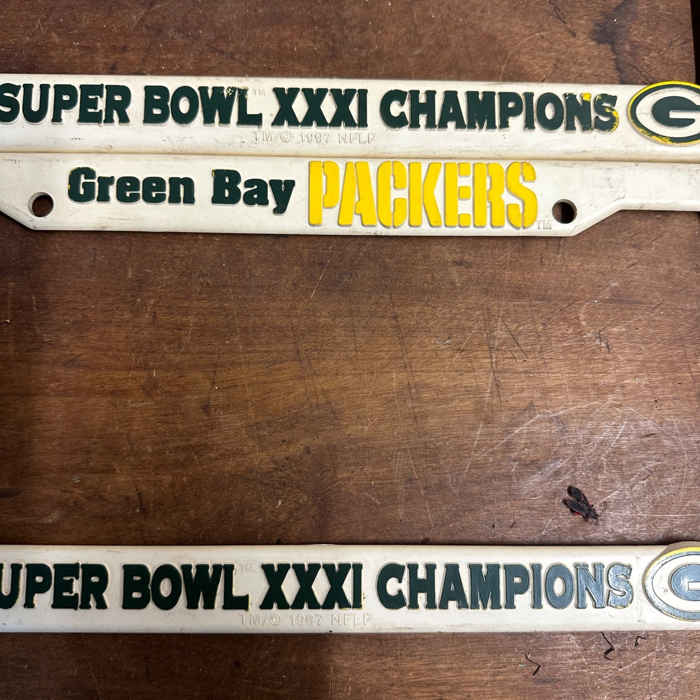 Vintage 1997 Green Bay Packers Super Bowl XXXI Champions License Plate Frames (2)
