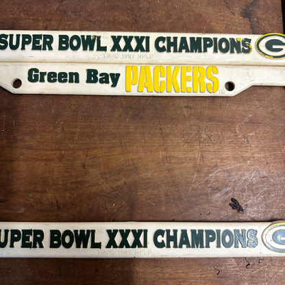 Vintage 1997 Green Bay Packers Super Bowl XXXI Champions License Plate Frames (2)