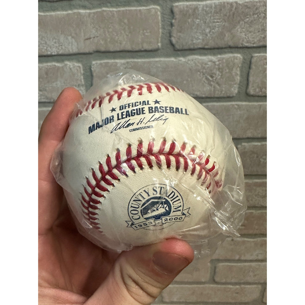 2000 County Stadium Final Season Brewers Rawlings Official Logo Ball ROMLB