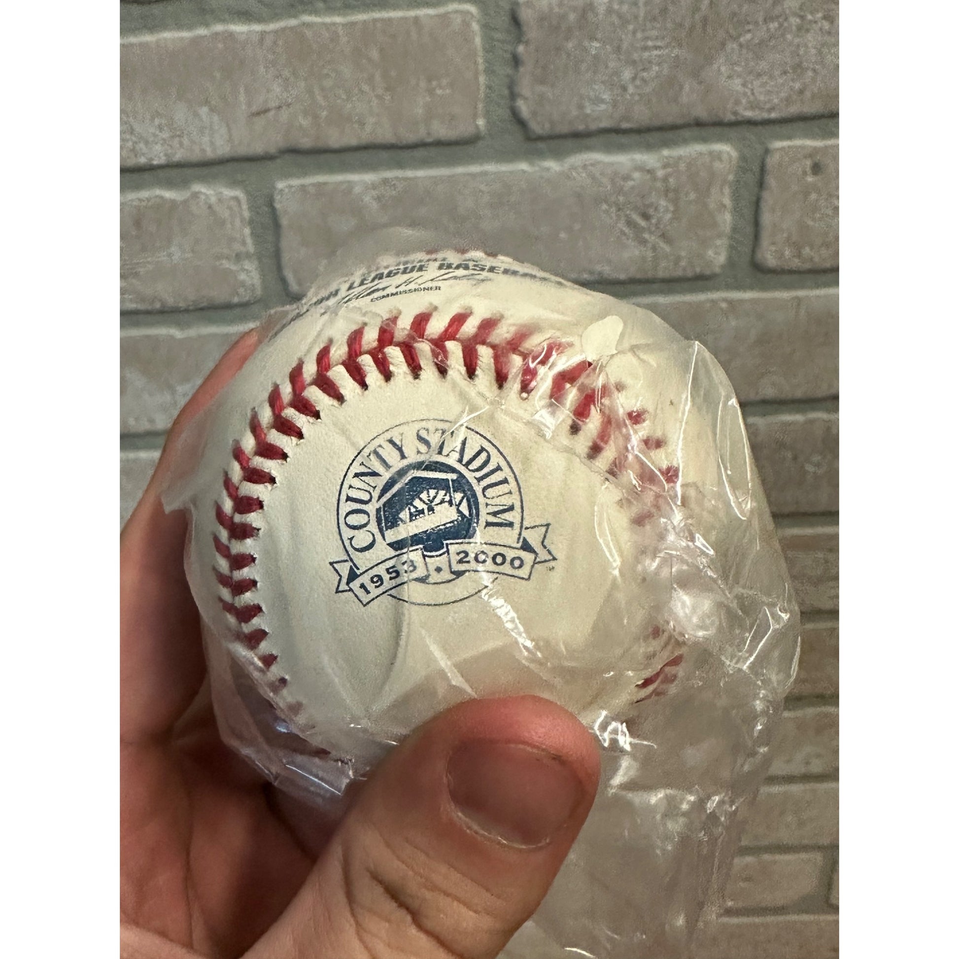 2000 County Stadium Final Season Brewers Rawlings Official Logo Ball ROMLB