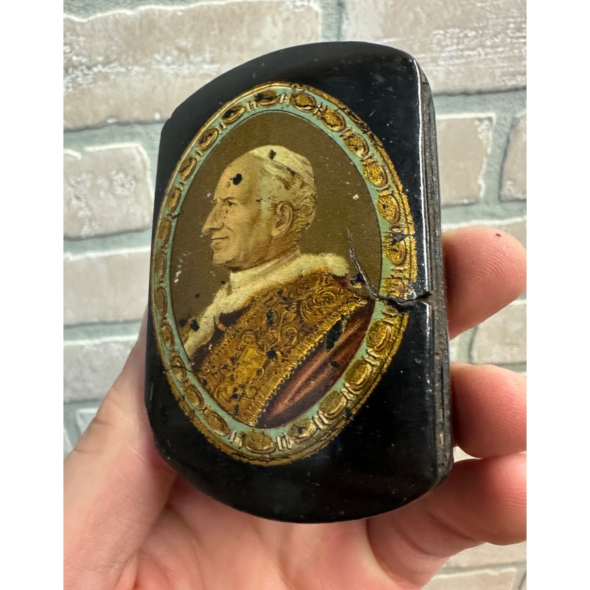 RARE 1880's Catholic Pope Leo XIII Lacquer Rosary Snuff Box