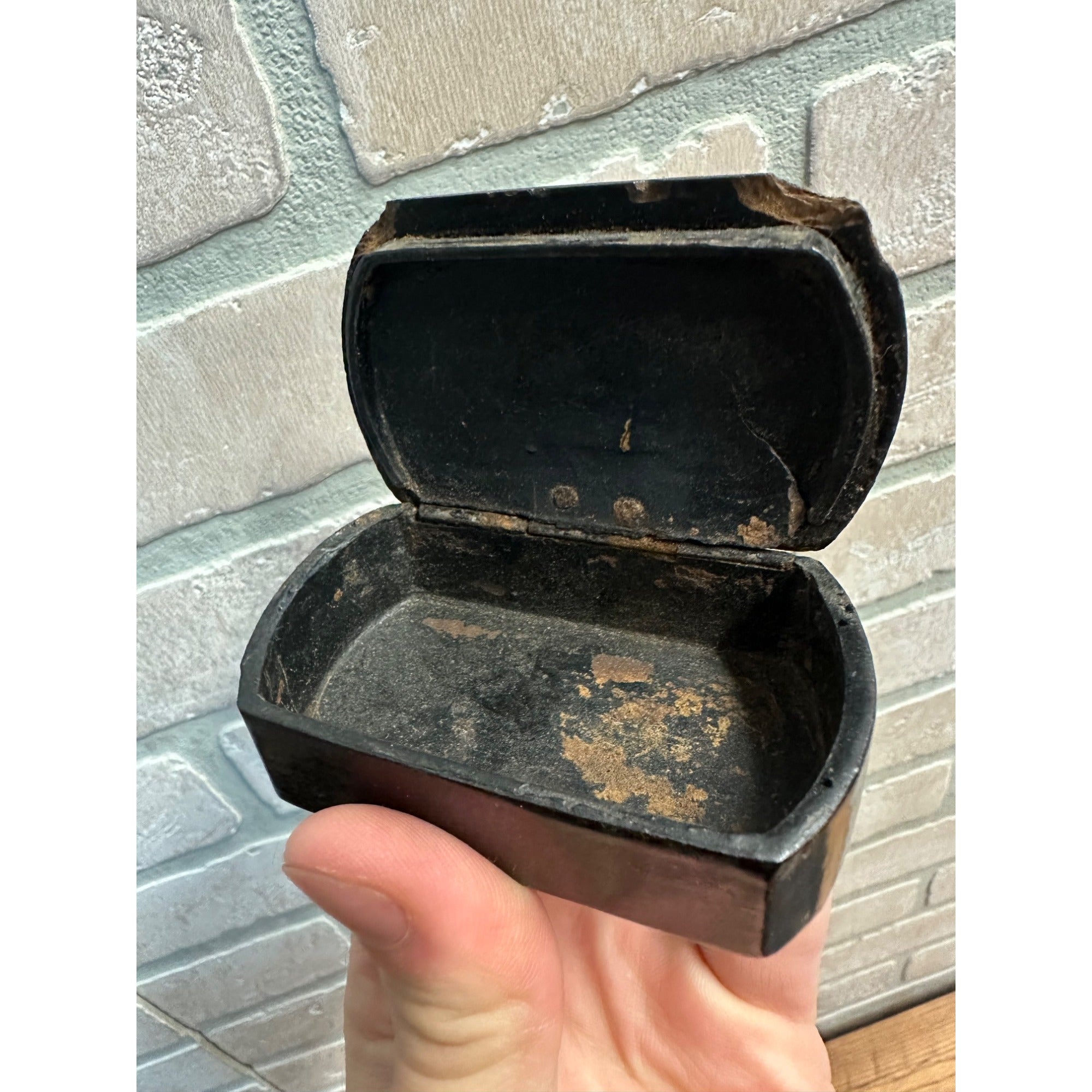 RARE 1880's Catholic Pope Leo XIII Lacquer Rosary Snuff Box