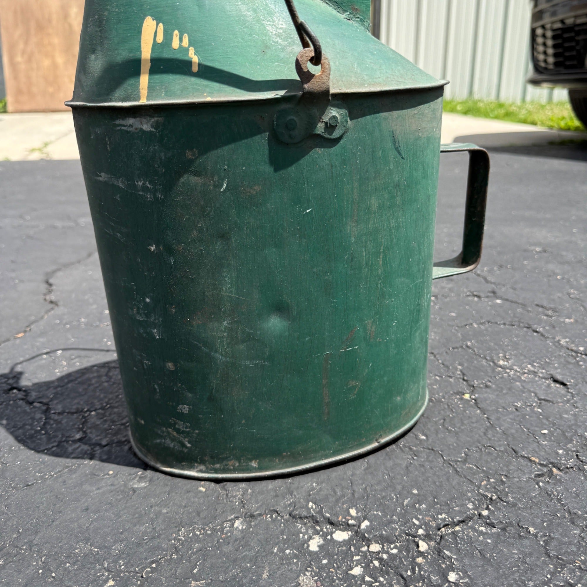 Vintage Galvanized Railroad Long Spout Oil Can Train Farm Water Green Paint