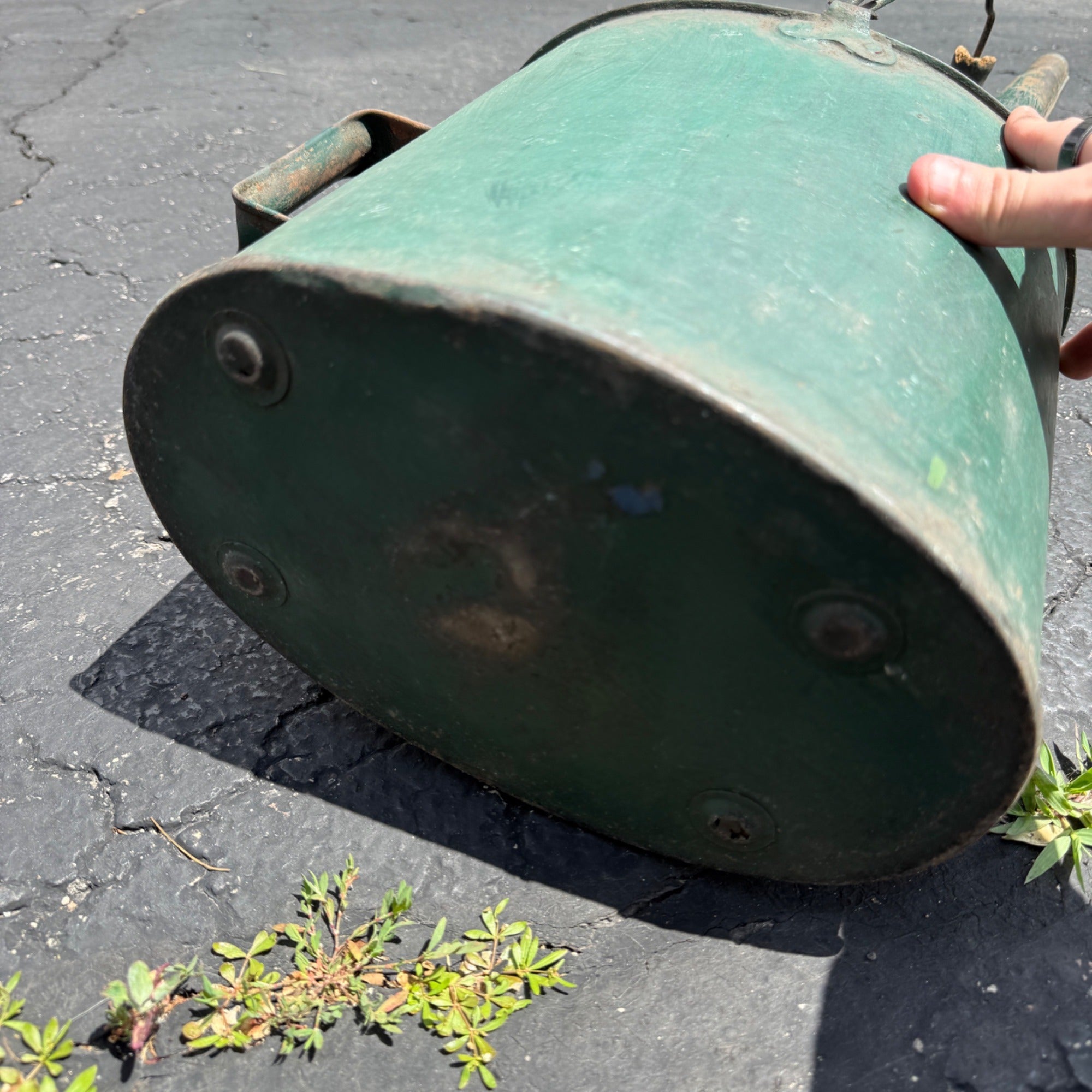 Vintage Galvanized Railroad Long Spout Oil Can Train Farm Water Green Paint