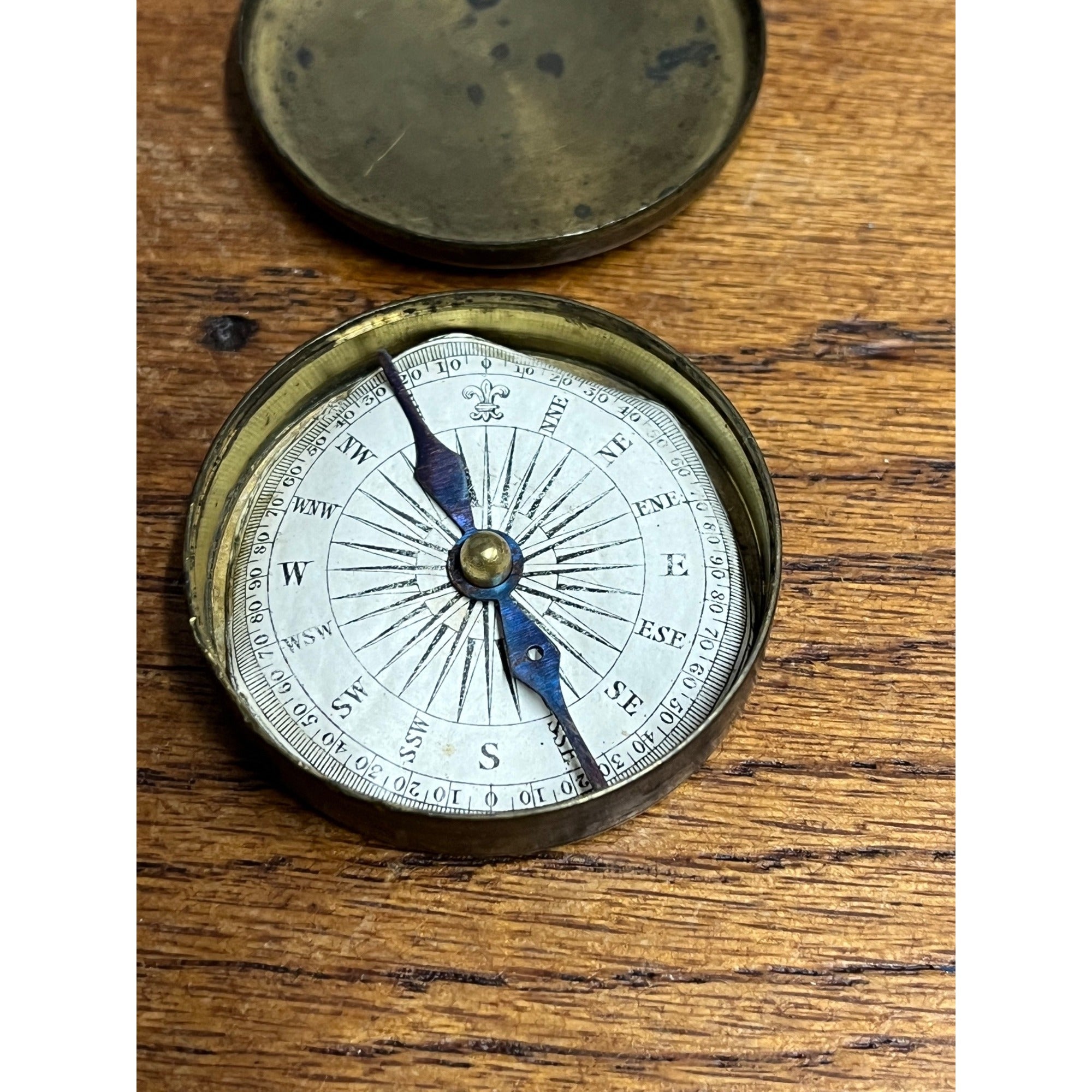 Early Vintage 1800s Gentlemen's Brass Cased Paper-Dial Pocket Compass Antique