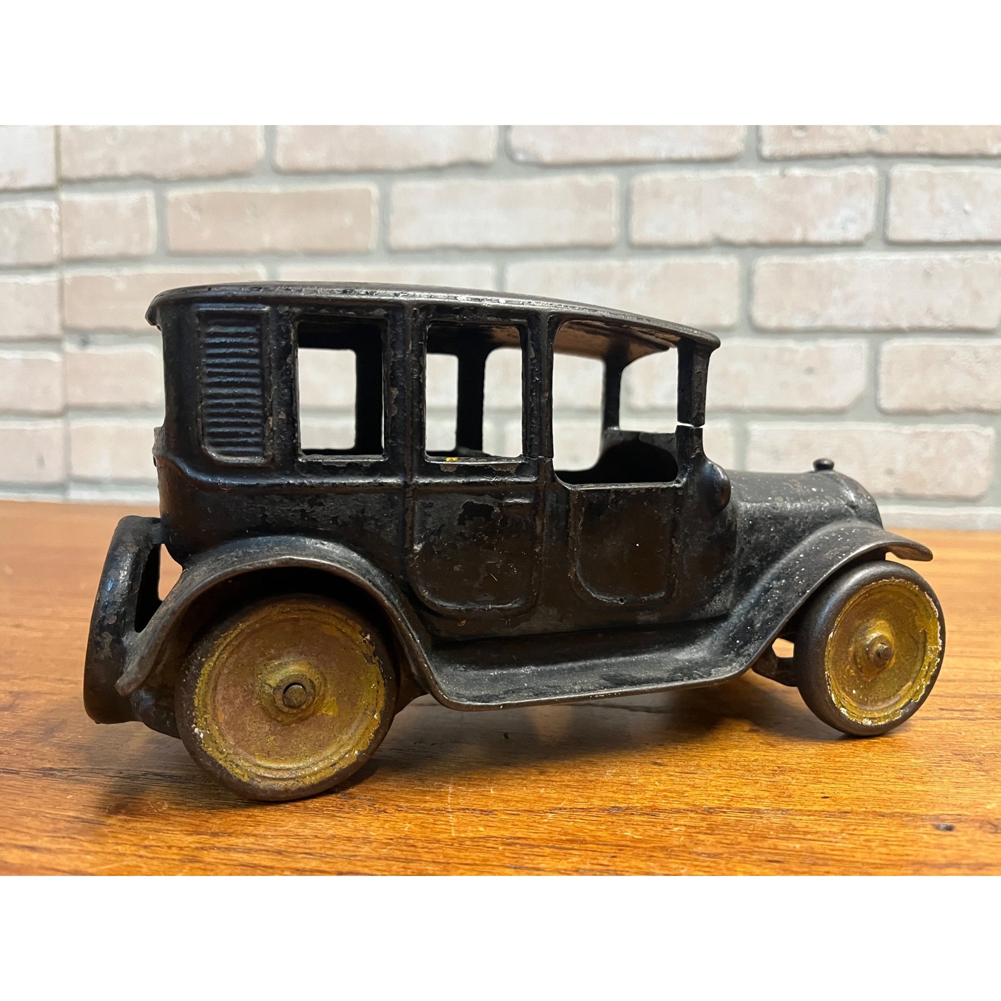Vintage 1920s Arcade Cast Iron Black Sedan Car Taxi 4-Door