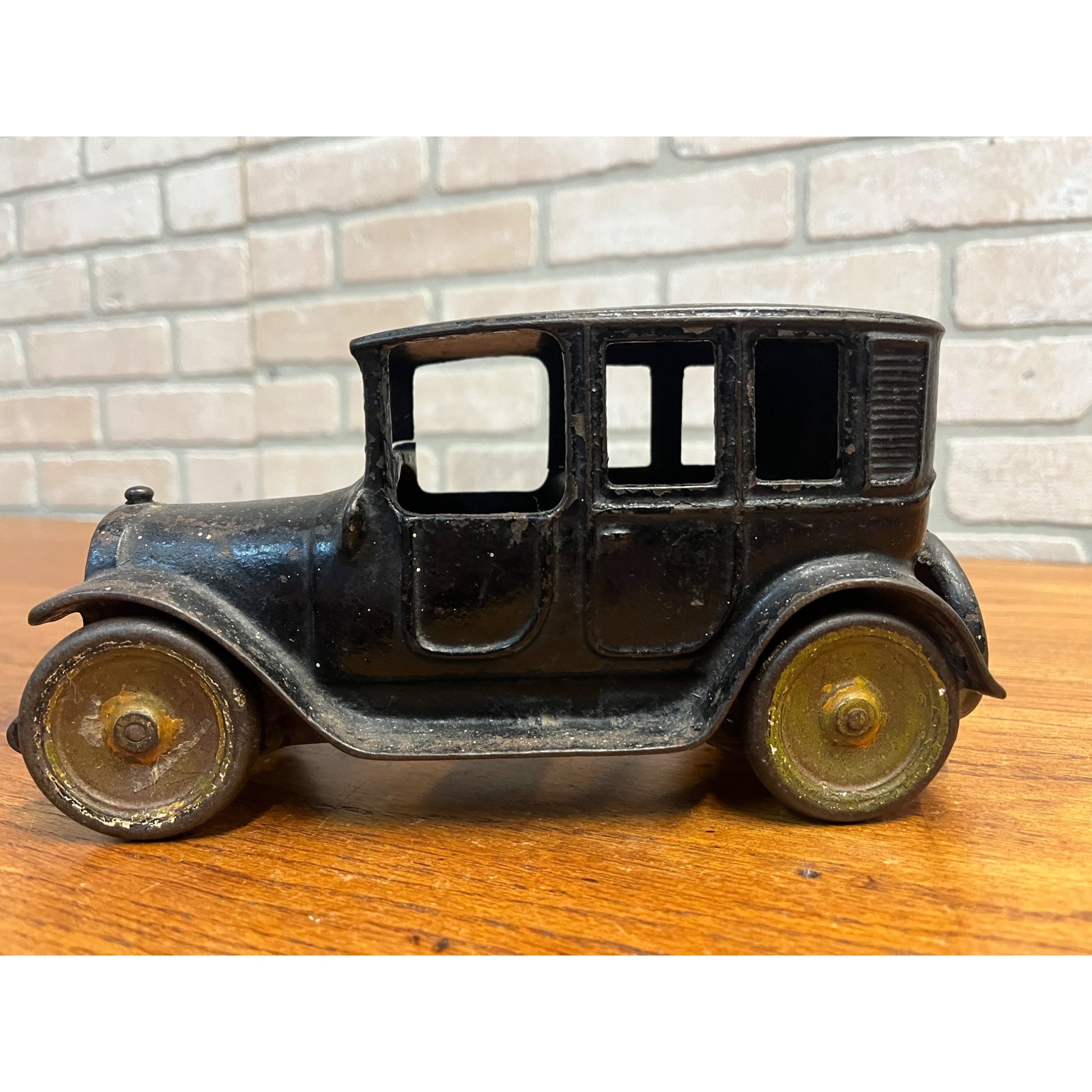 Vintage 1920s Arcade Cast Iron Black Sedan Car Taxi 4-Door