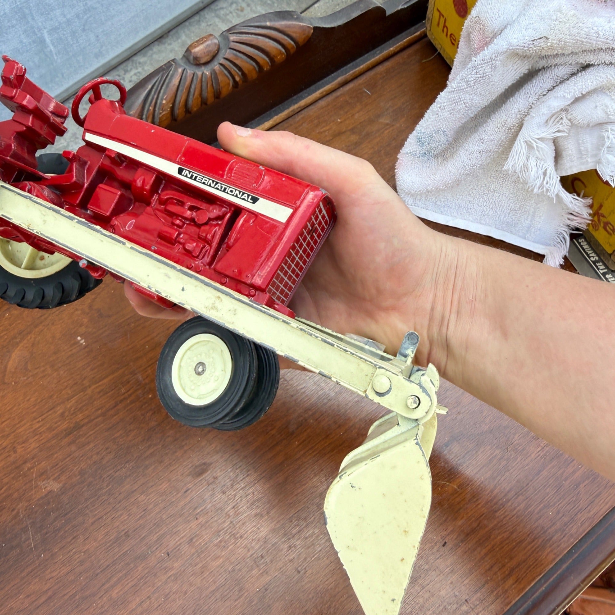 Vintage Original Ertl 1/16 Scale Ih International 544 W/ Loader Farm Toy Tractor