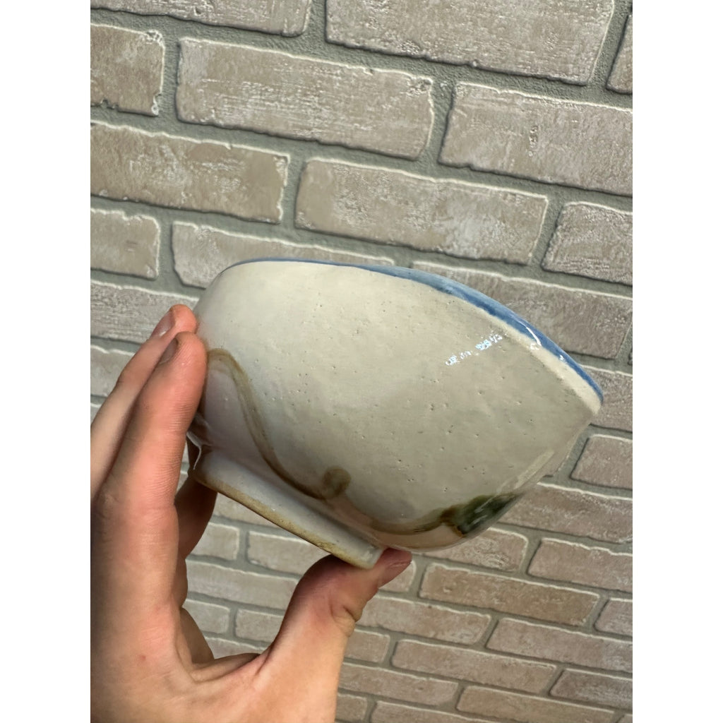 LOUISVILLE STONEWARE BLUEBERRY CLUSTER GRAVY BOAT/SAUCE POURING DISH