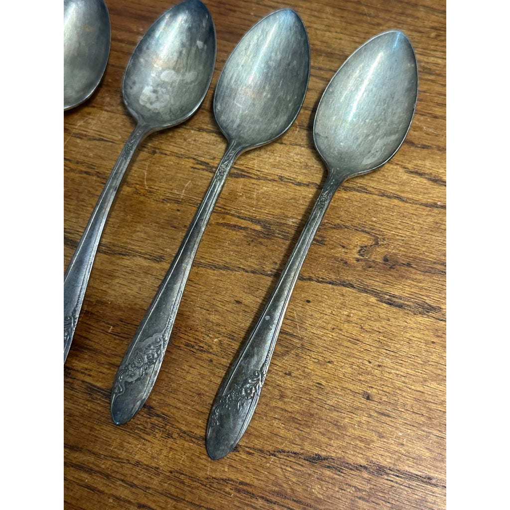 Oneida Community Queen Bess II Tudor Silver Plate Set (5) Soup Spoons 7"