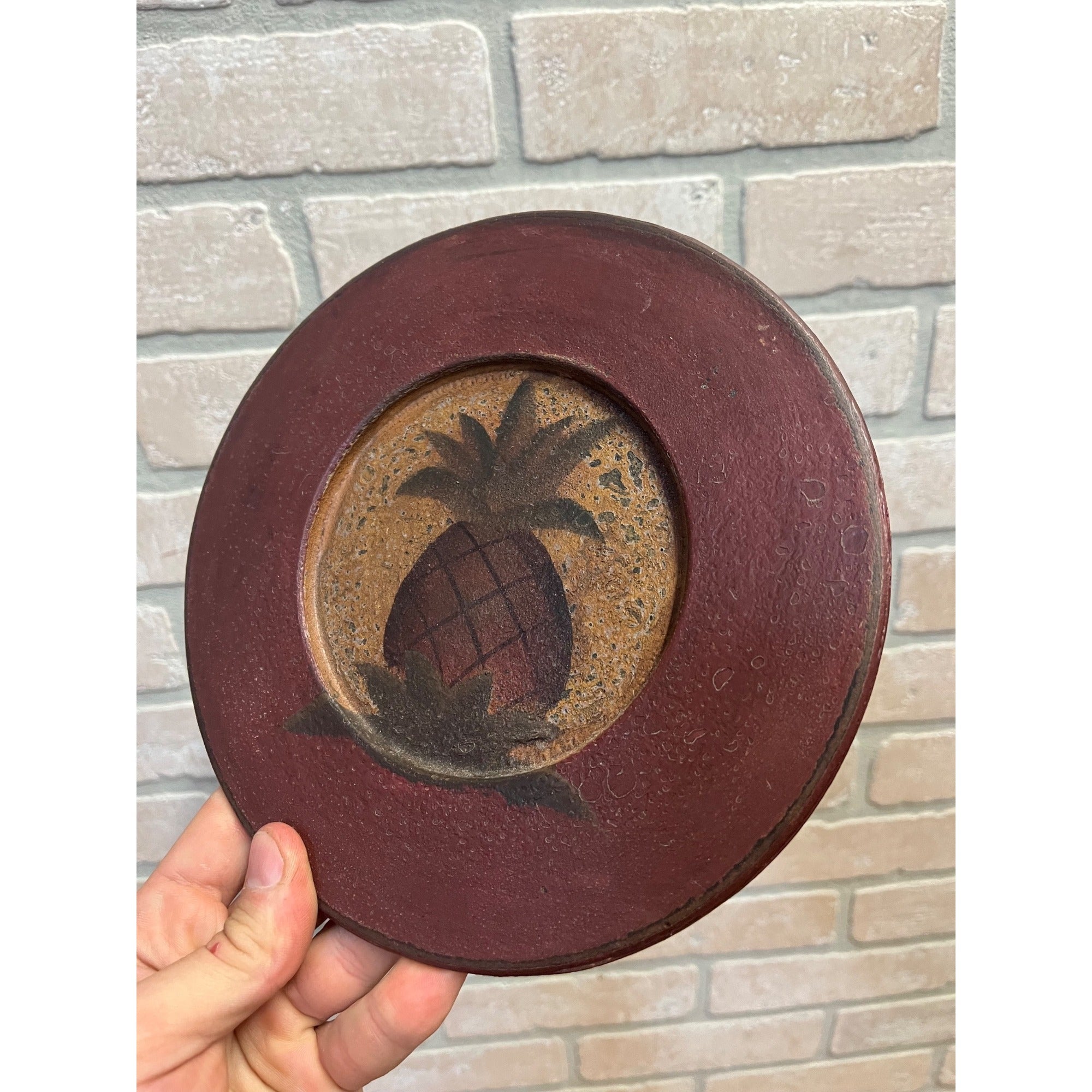 Vintage Painted Wooden Decorative Plate Primitive Style Pineapple Decoration