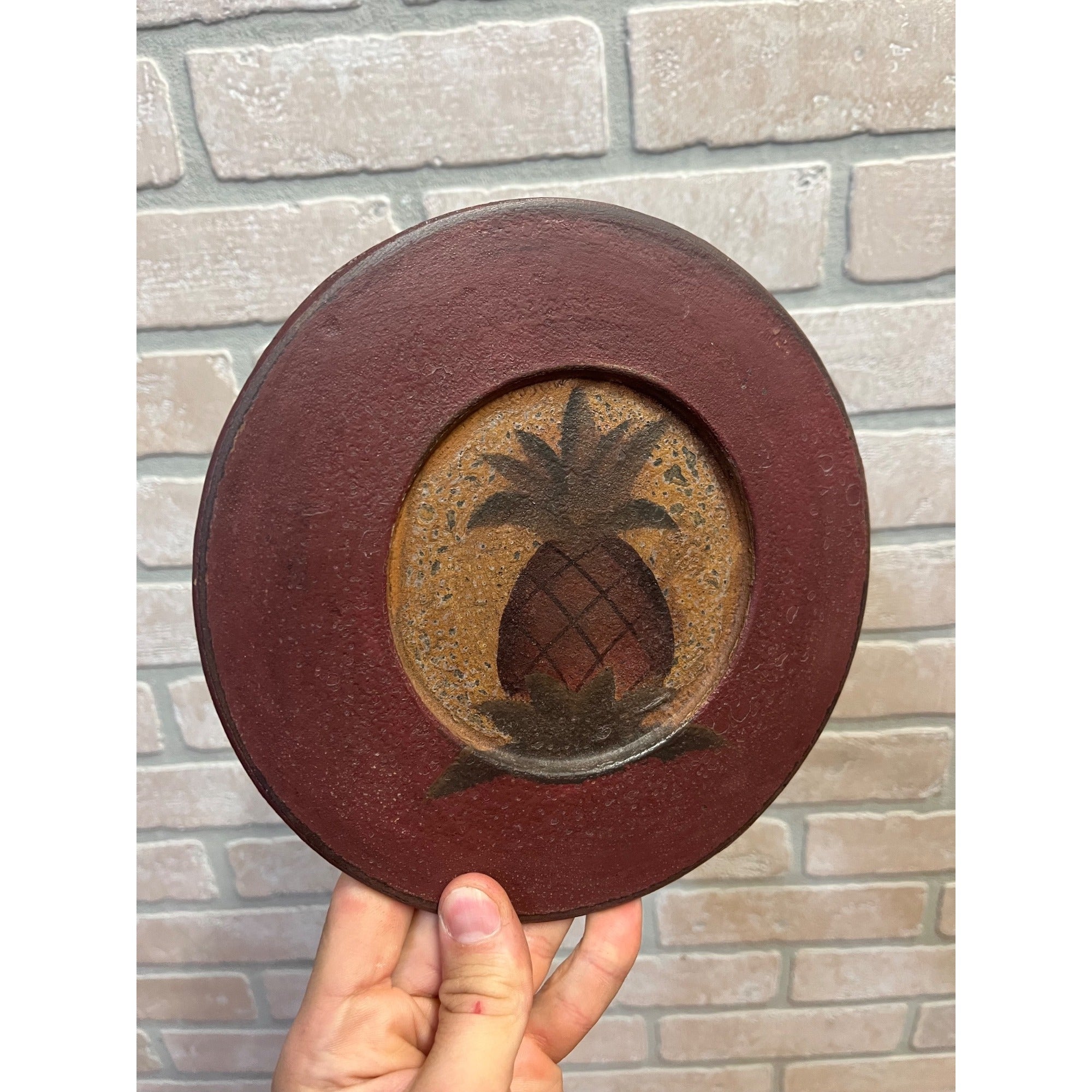 Vintage Painted Wooden Decorative Plate Primitive Style Pineapple Decoration