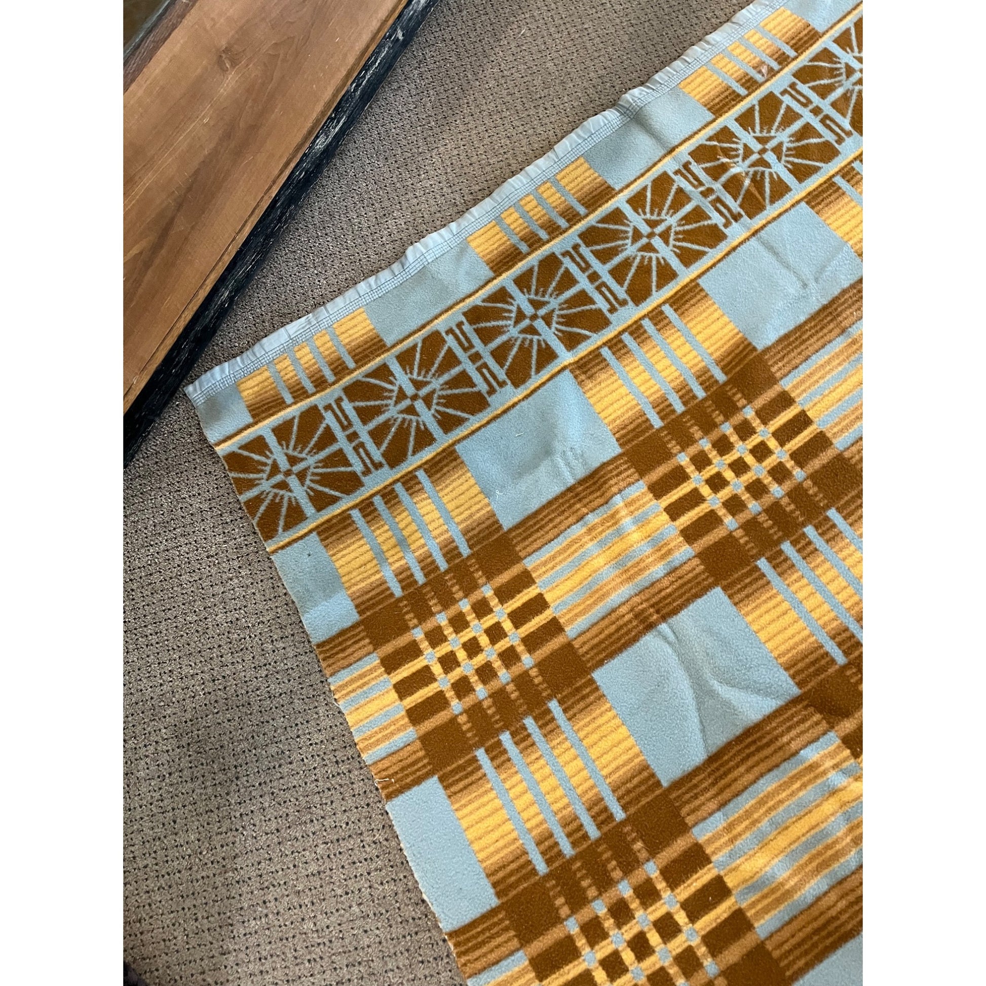 Vintage Southwest Style Blue & Brown Fleece or Wool Blanket 65"x77"