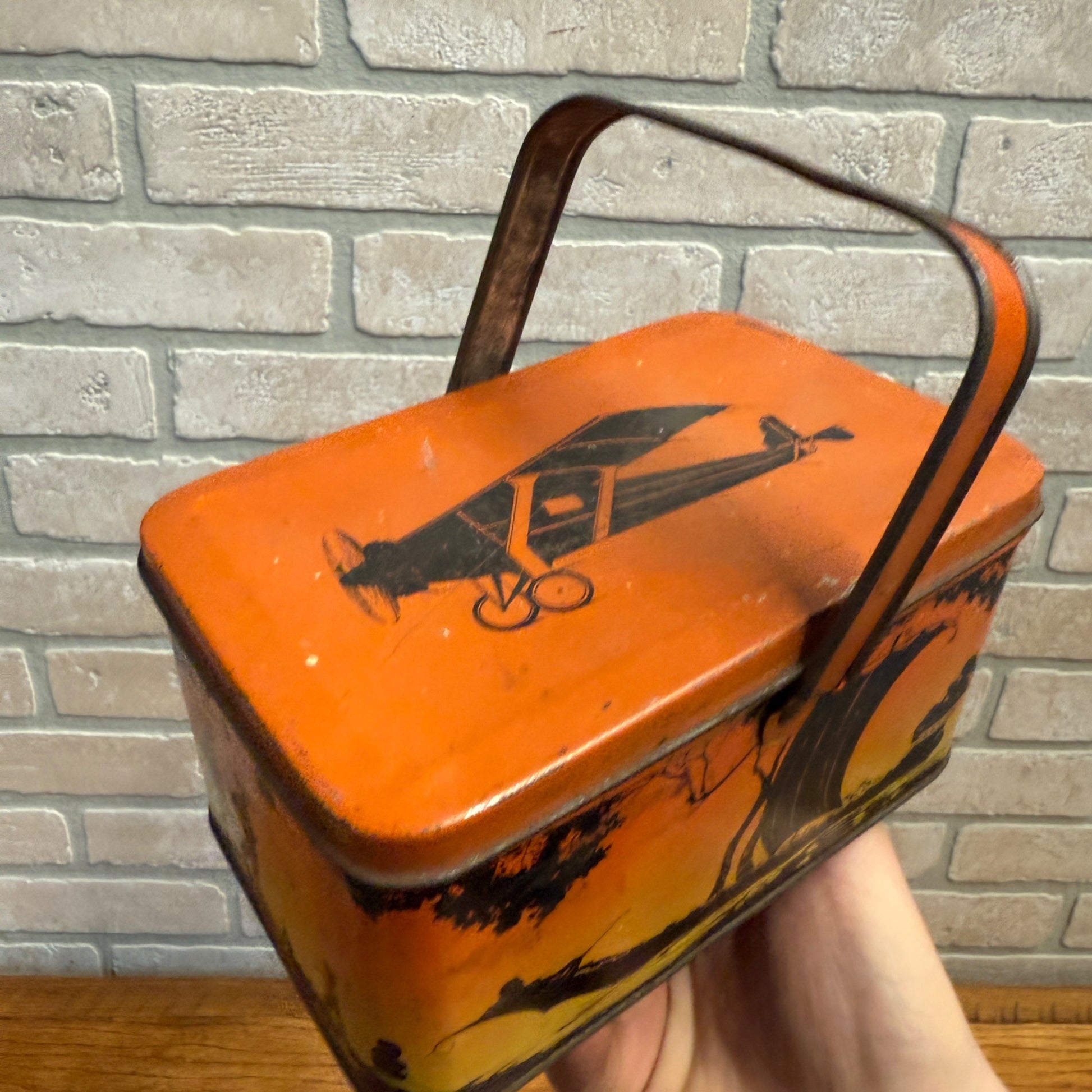 Scarce 1950's One Handle Lindbergh Plane Tin Lunchbox Lithograph Great Graphics