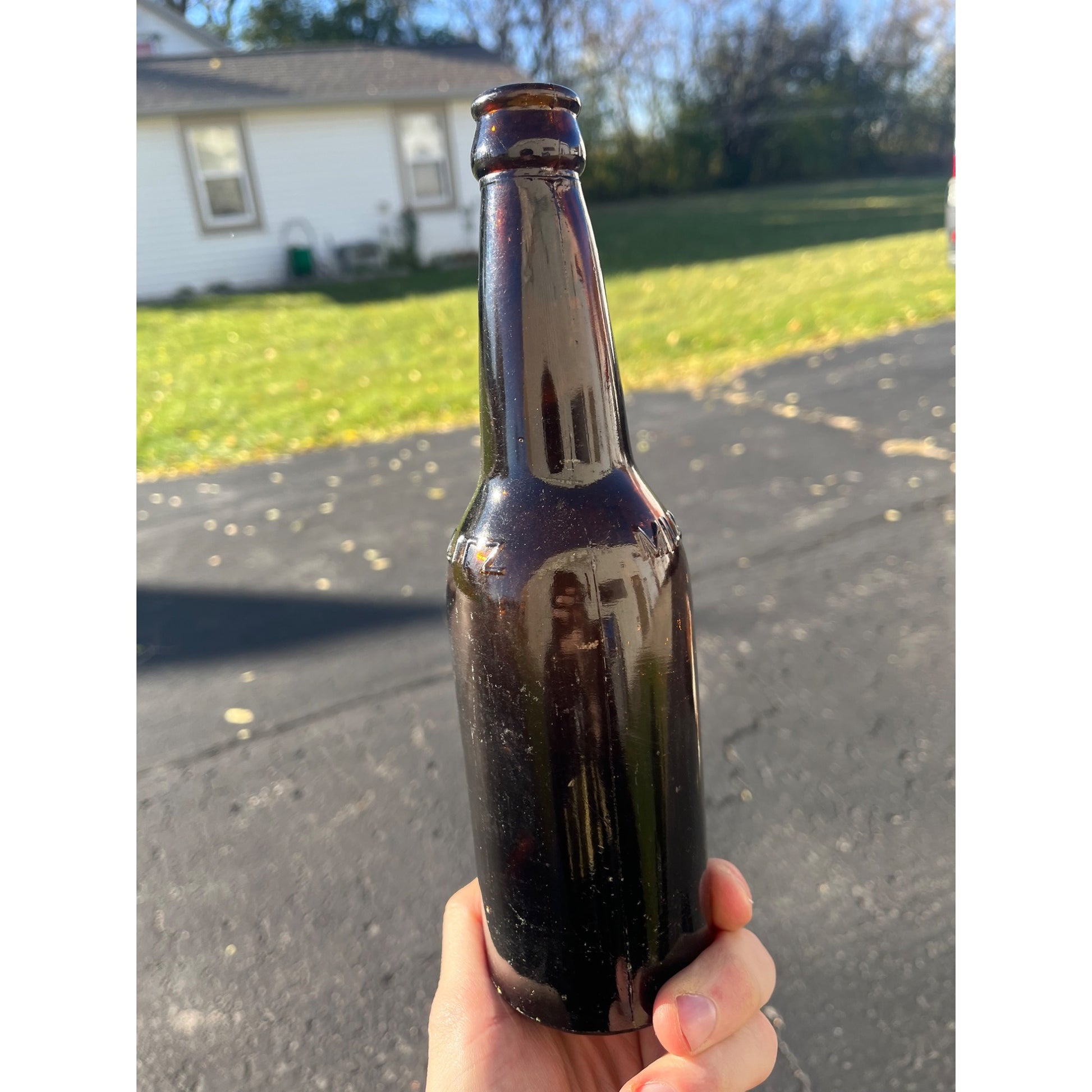 Pre-Pro Schlitz Brewing Company Milwaukee Vintage Amber Brown Beer Bottle Wis