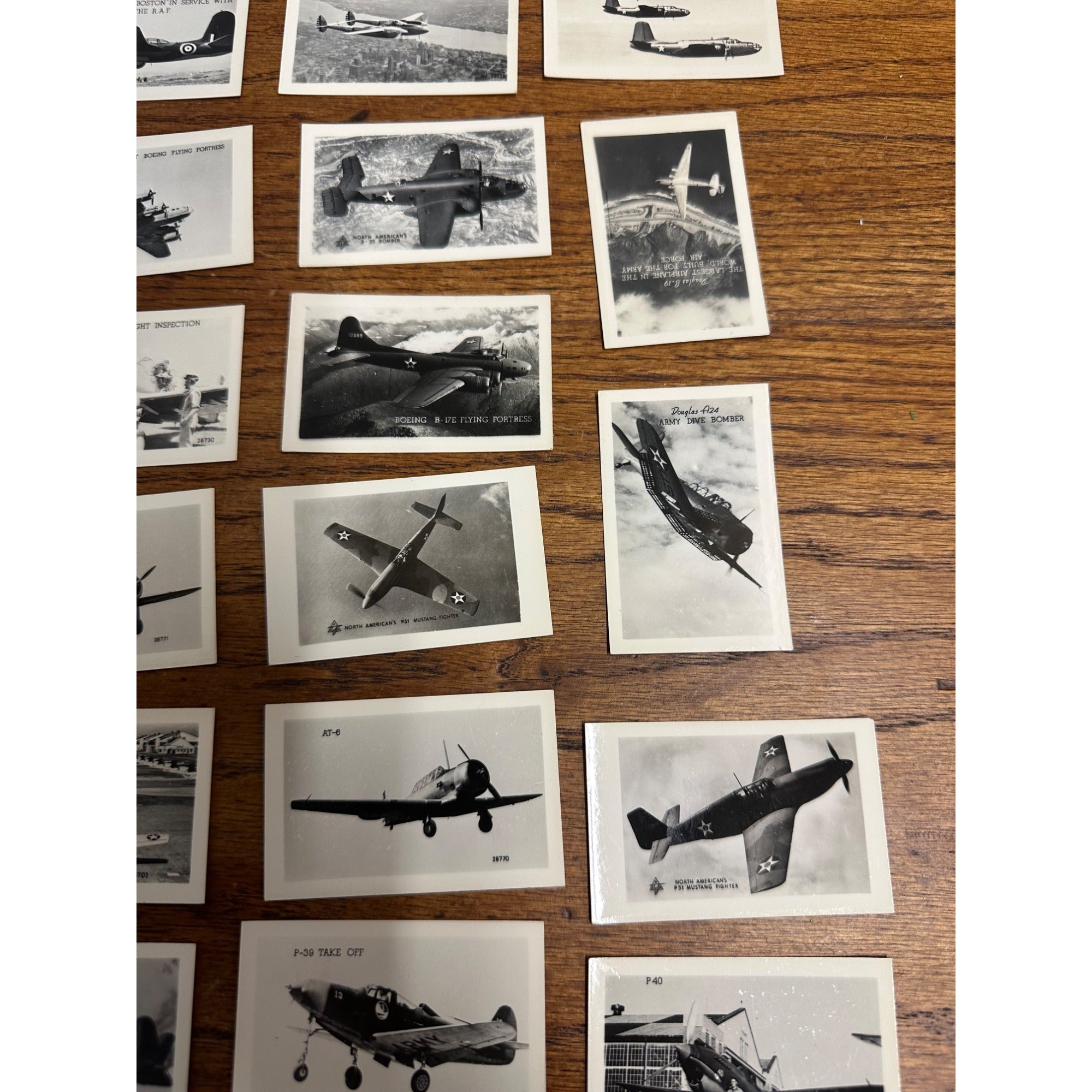 Original WWII US Army Airplanes 25 Souvenir Mini Photographs Photos Mailed