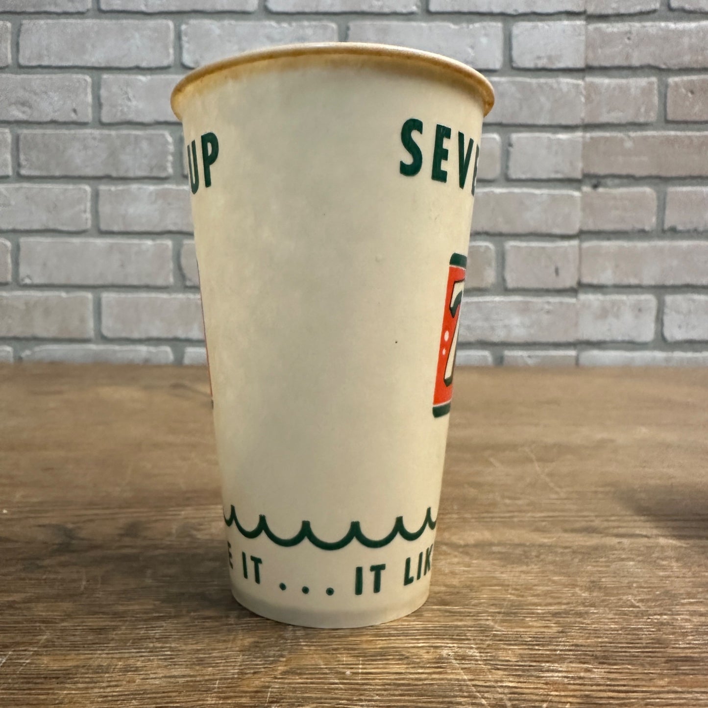 Vintage 7up Wave Border 12oz Soda Promotional Wax Paper Cup