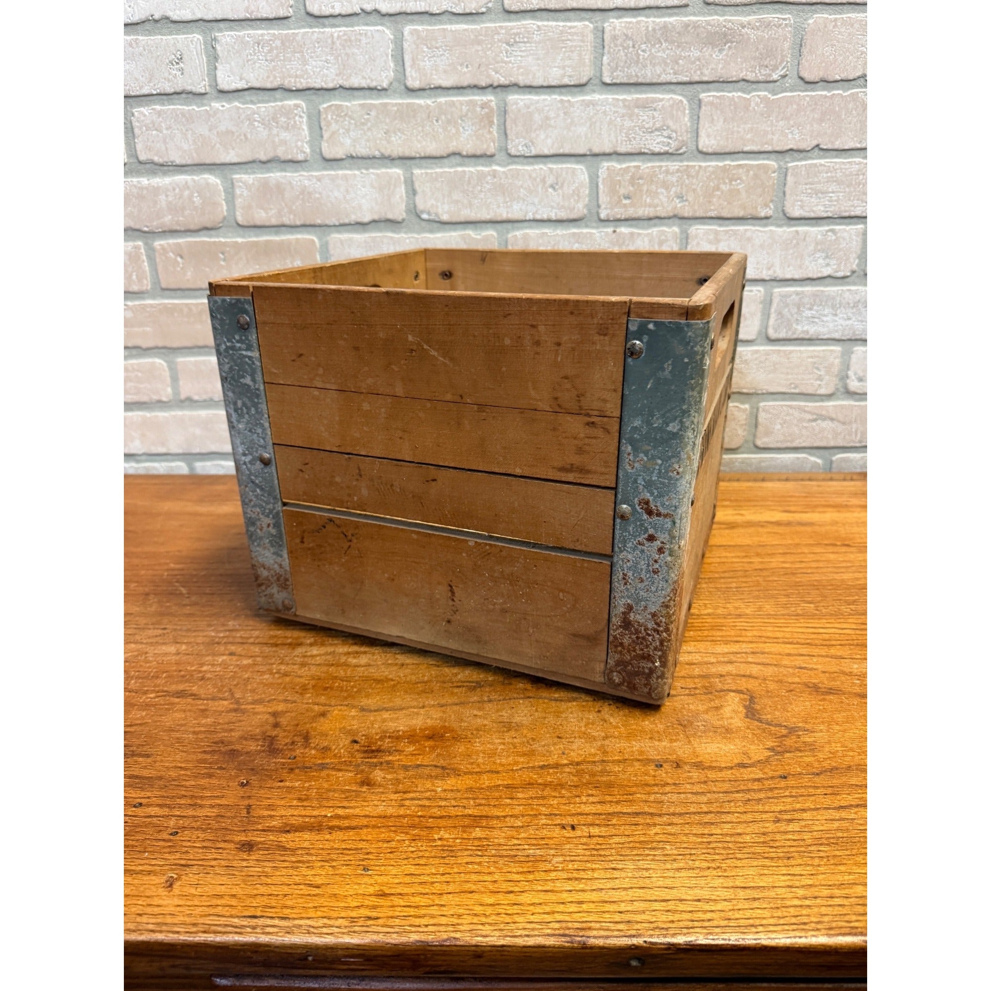 Vintage Sprinkman Corp. Wooden Crate Milk Galvanized Reinforced Sides WI Dairy Beverage Supplier Primitive Decor