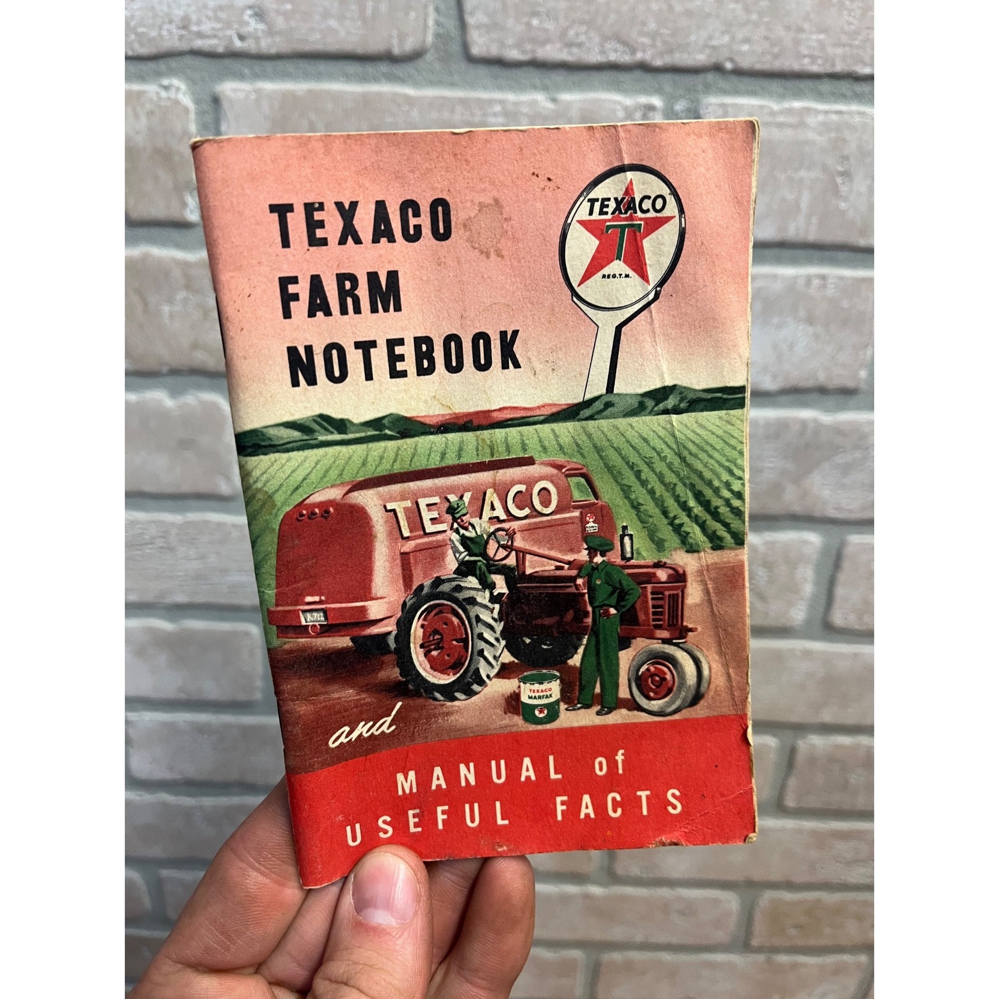 Vintage Advertising Premium TEXACO Farm Notebook Manual Useful Facts Gas Truck
