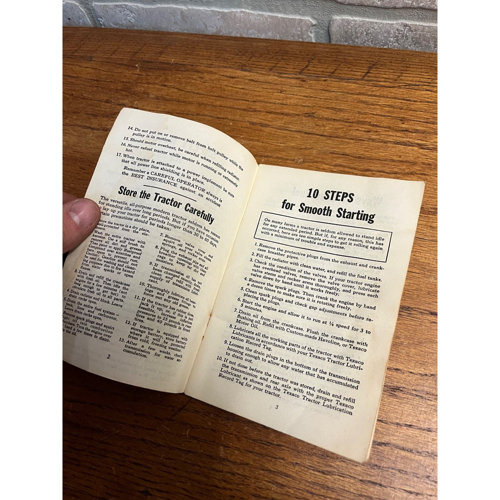 Vintage Advertising Premium TEXACO Farm Notebook Manual Useful Facts Gas Truck