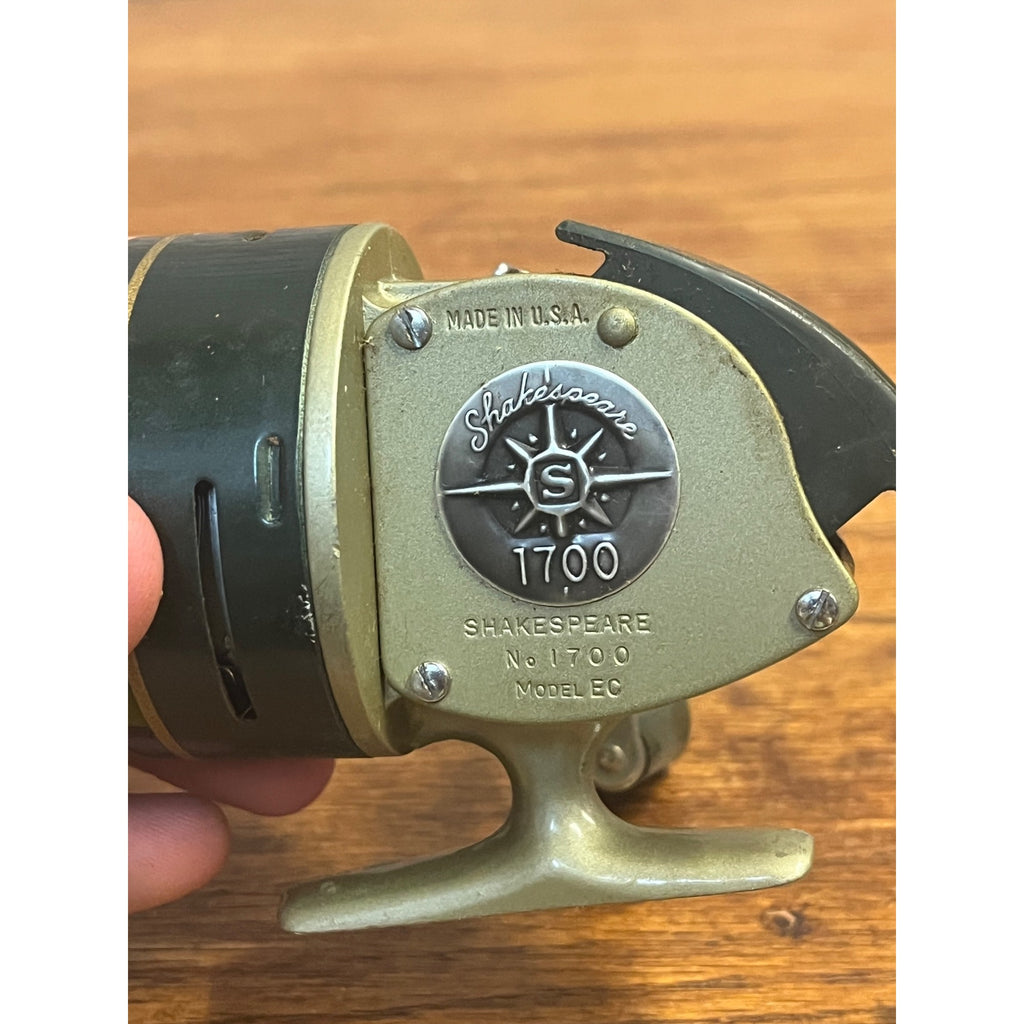 Vintage Shakespeare 1700 Model EC Fishing Reel - Excellent Condition