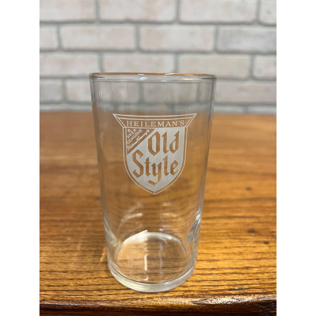 Vintage Heileman's Old Style Beer Shell Glass 4.25” Barware Wisconsin
