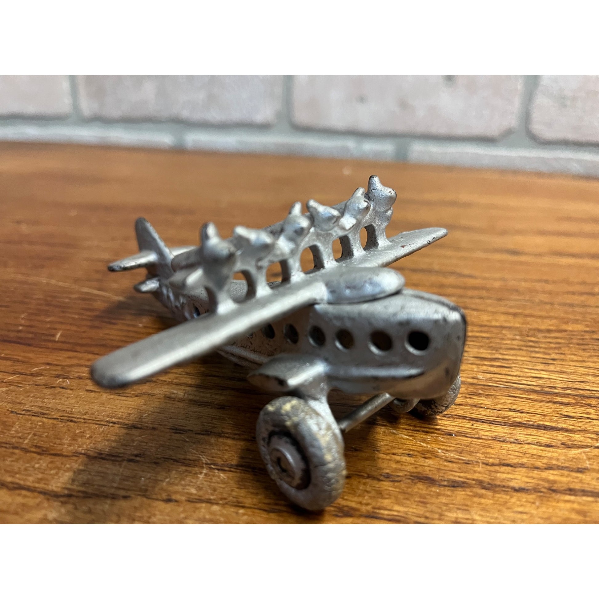 Vintage Hubley Cast Iron DO-X Toy Airplane Seaplane - Repainted 4.5"
