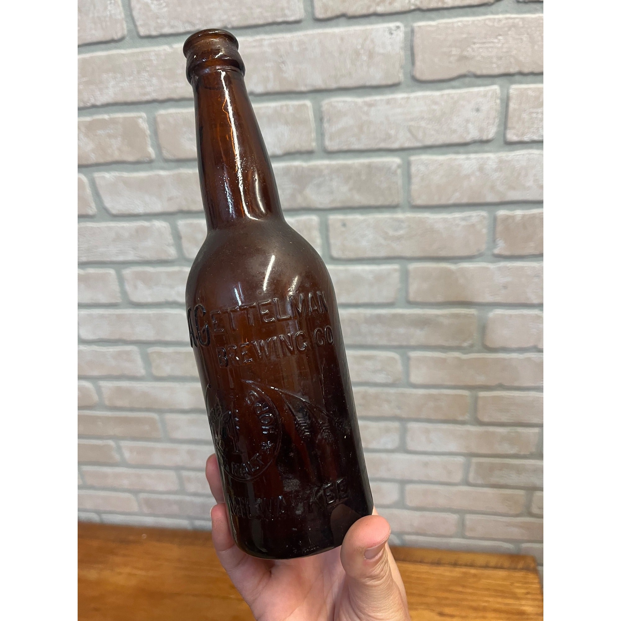 Vintage Pre-Pro A. Gettelman Brewing Co. Milwaukee Wis WI Amber Beer Bottle