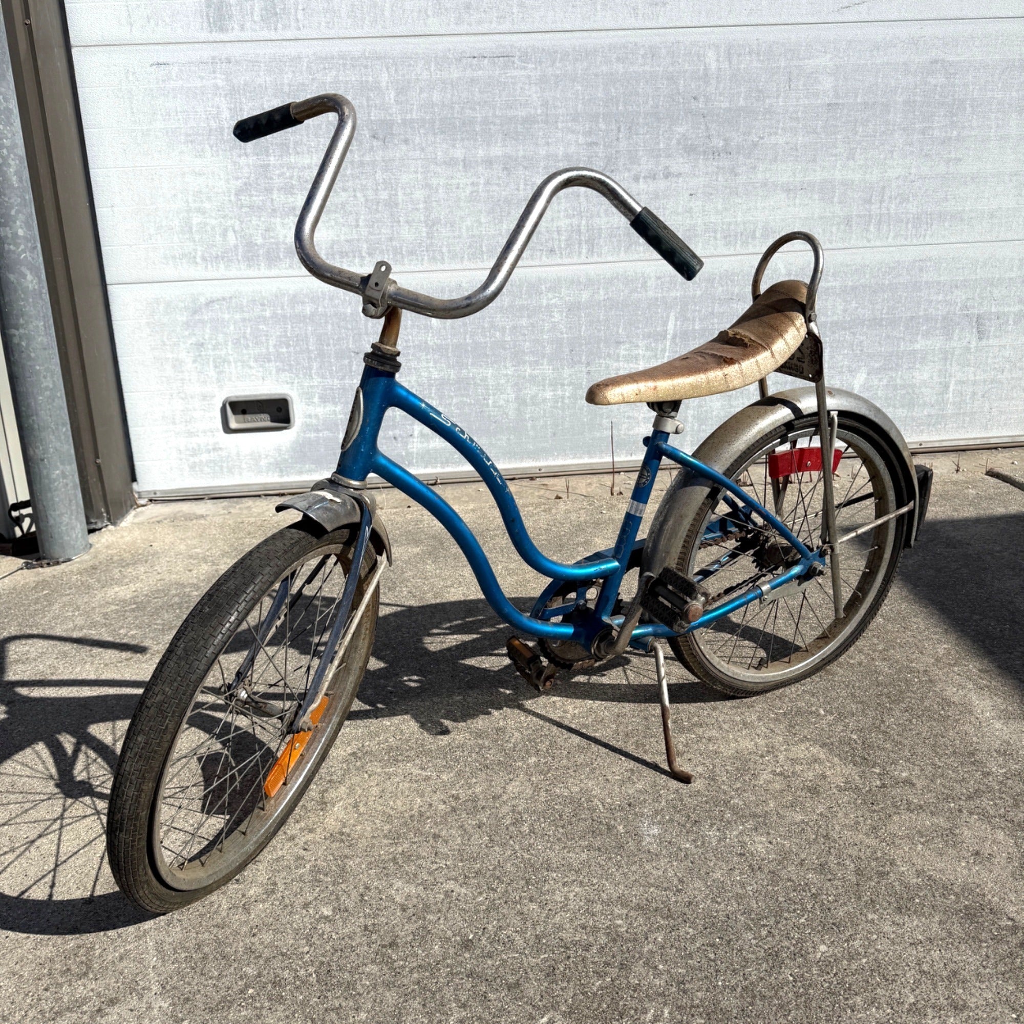 Vintage 1980s Schwinn Lil Chik Stingray Muscle Bike Banana Seat Blue